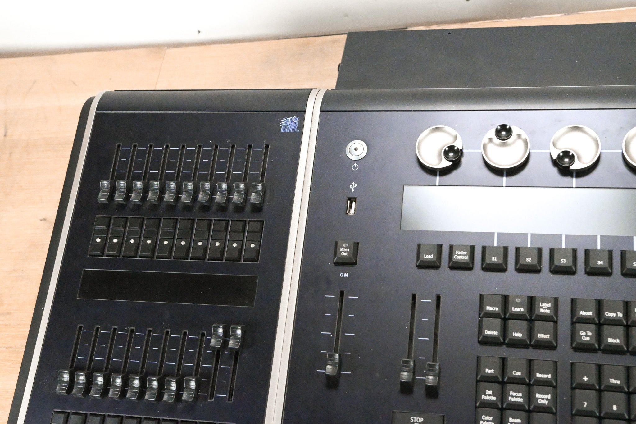 ETC ION 1000 Lighting Console with ETC 2x10 Universal Fader Wing