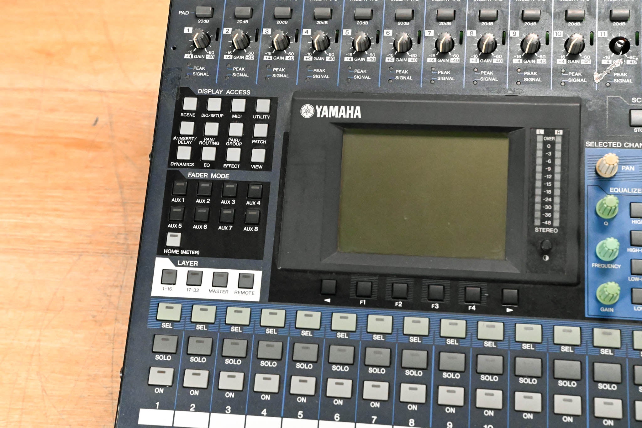 Yamaha 01V96 24-Bit/96k Digital Recording Mixer