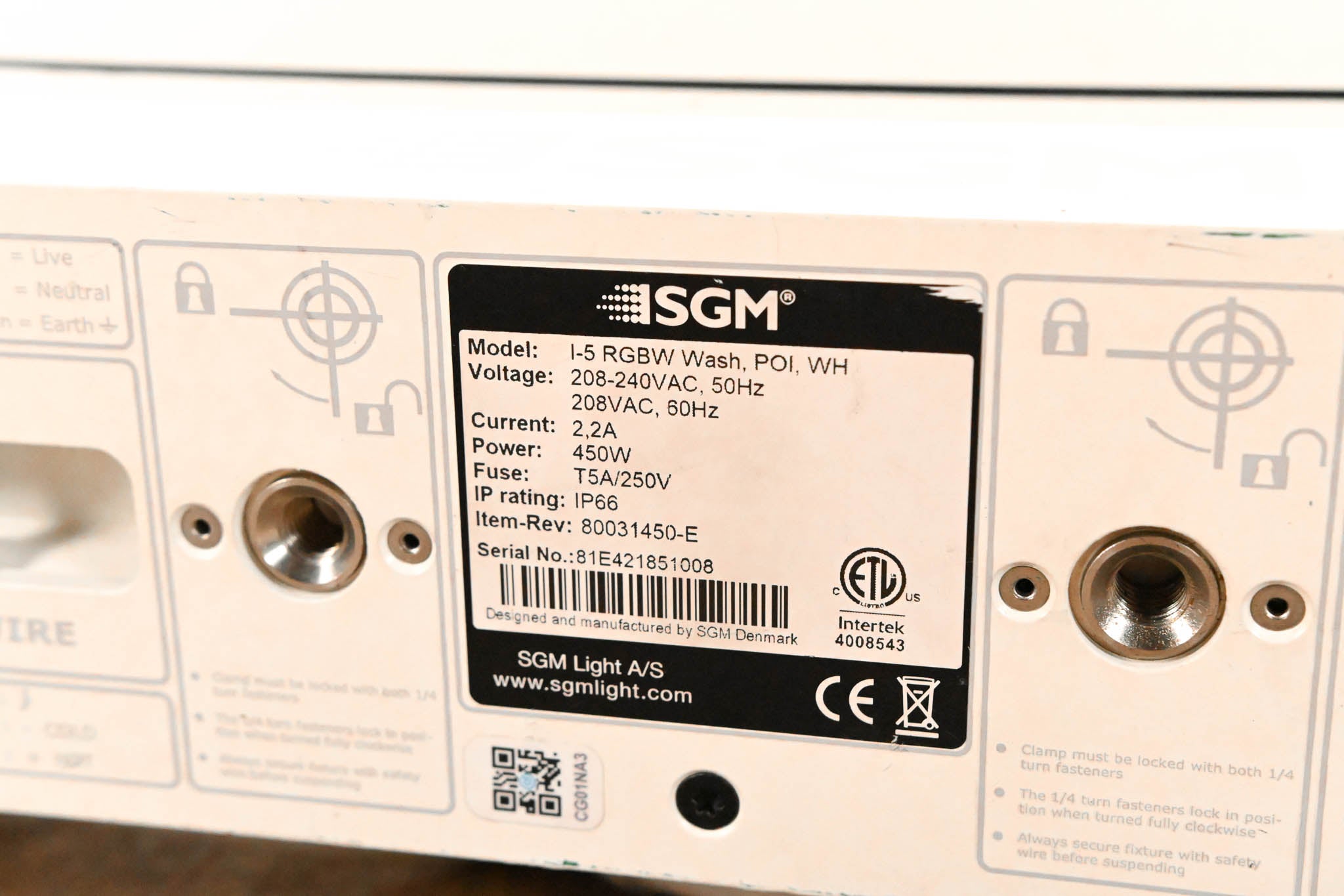 SGM i·5 RGBW POI Outdoor LED Wash Light