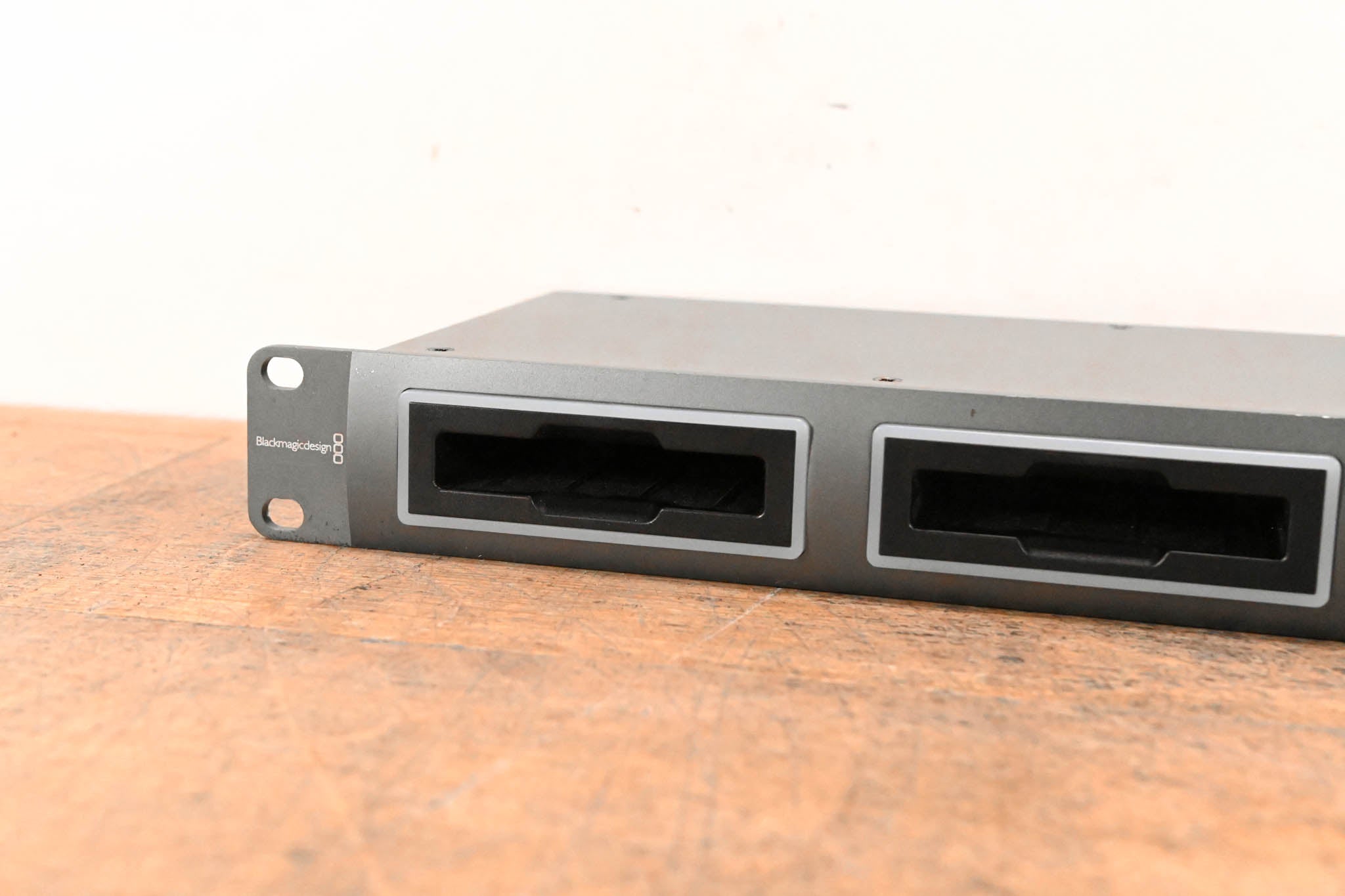 Blackmagic Design HyperDeck Studio 2