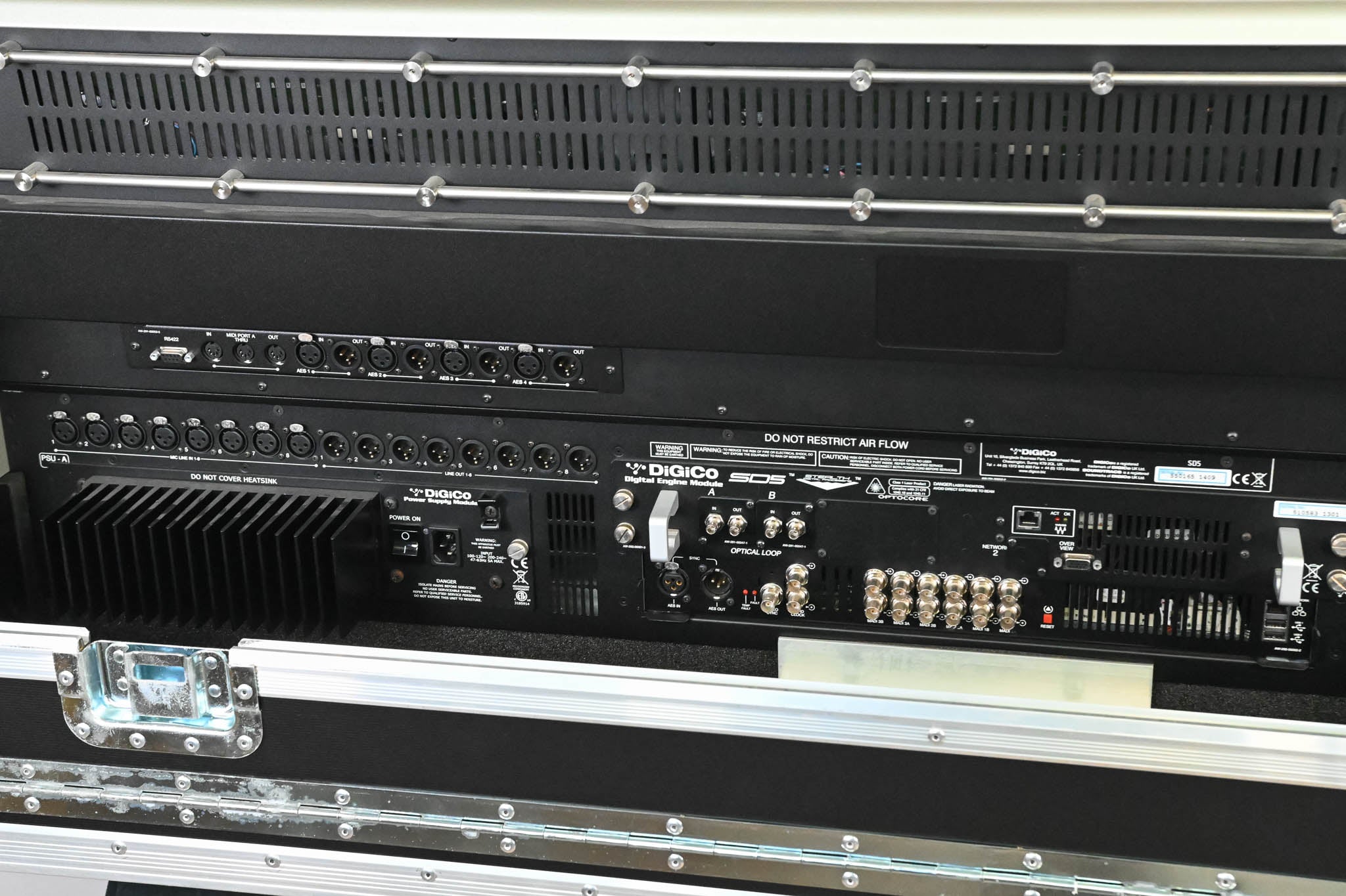 DiGiCo SD5 Digital Mixing Console w/ Waves Card, ST Optical & Road Case