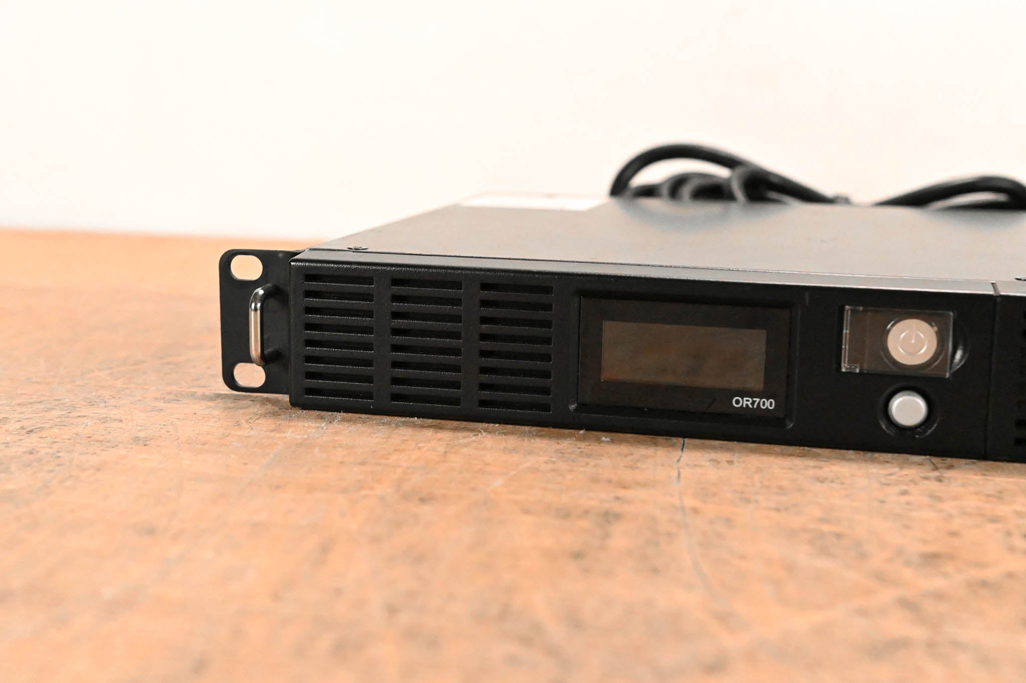 CyberPower OR700LCDRM1U Smart App LCD 700VA/400W 6-Outlet Rackmount UPS