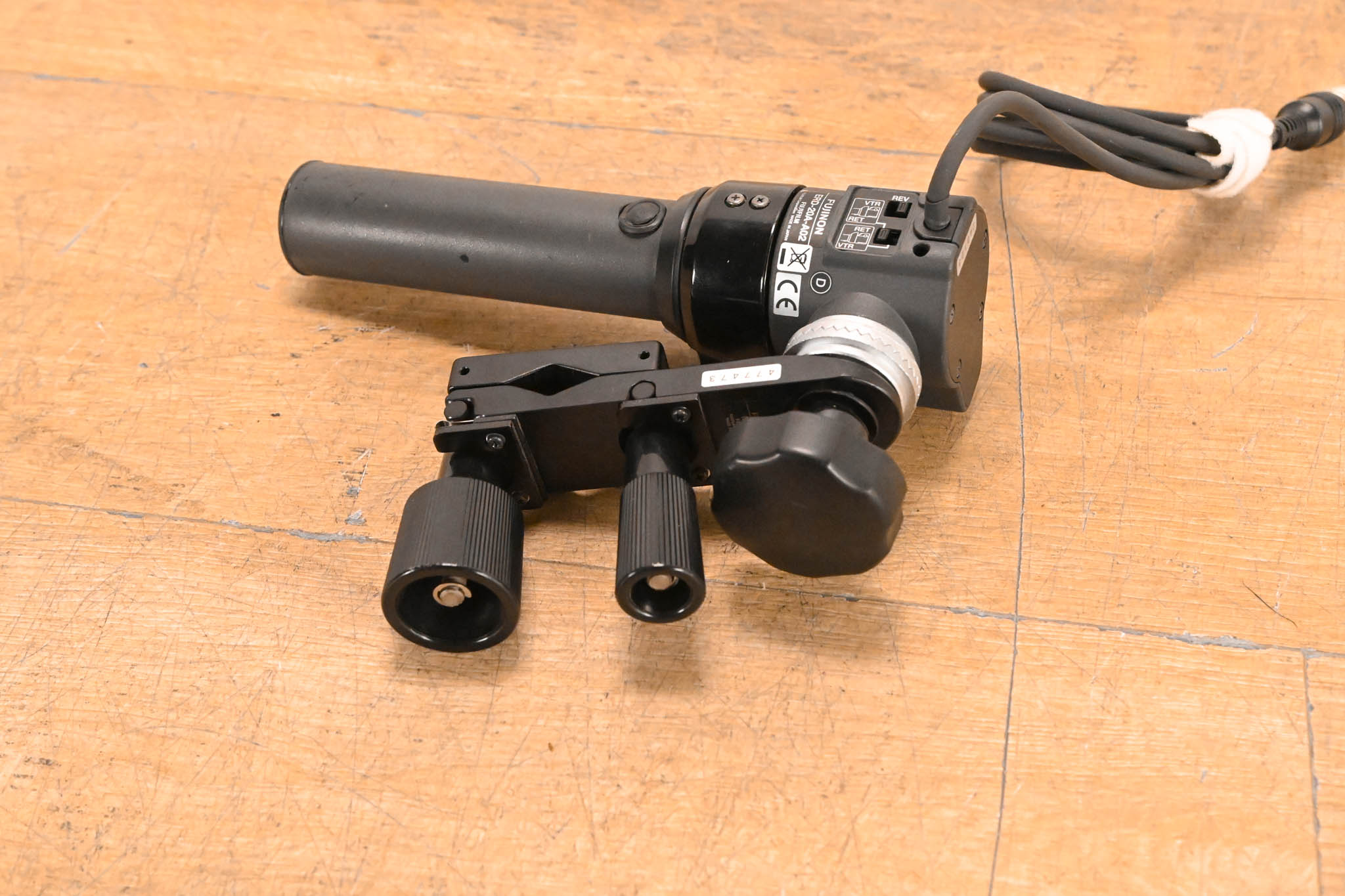 Fujinon ERD-20A-A02 Zoom Demand with MCA-7 Mounting Clamp