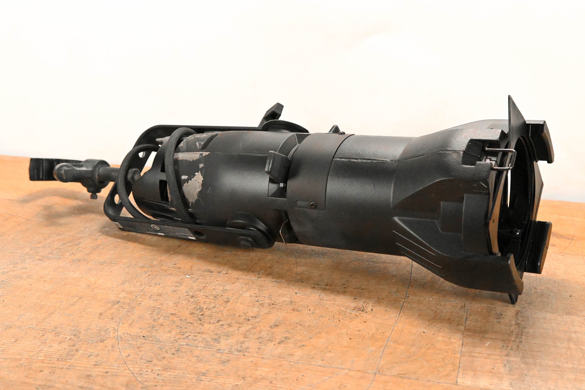 ETC Source Four Jr 25-50 Degree Zoom 575 Ellipsoidal Light
