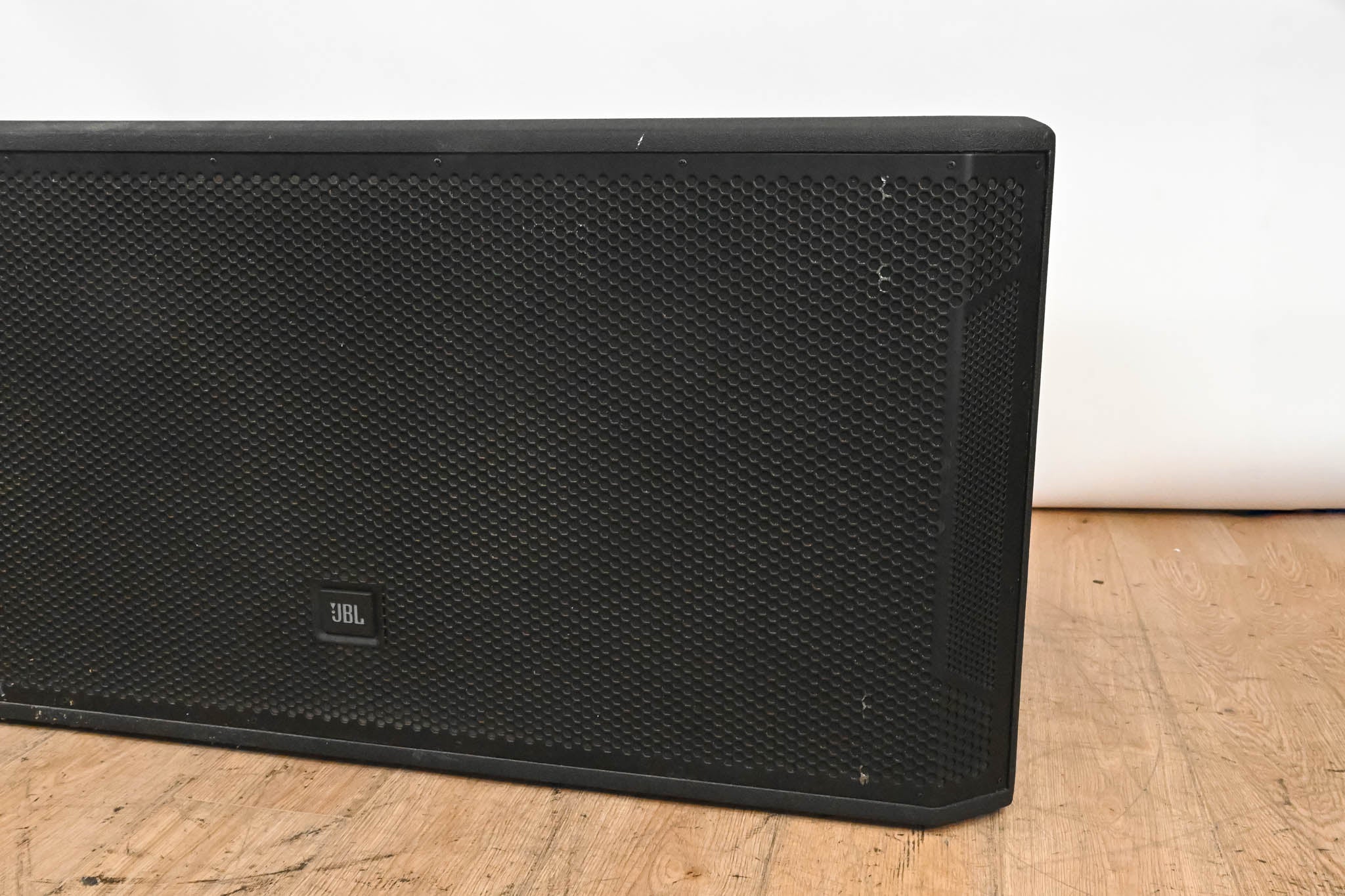 JBL STX828S Dual 18" Bass Reflex Subwoofer