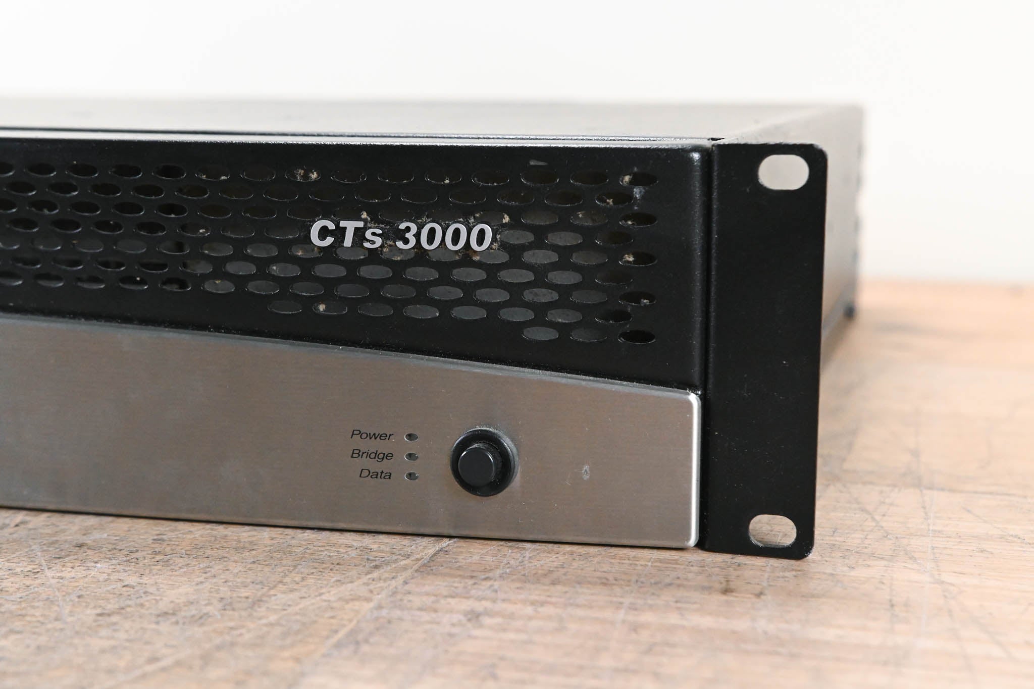 Crown CTs 3000 2-Channel Power Amplifier