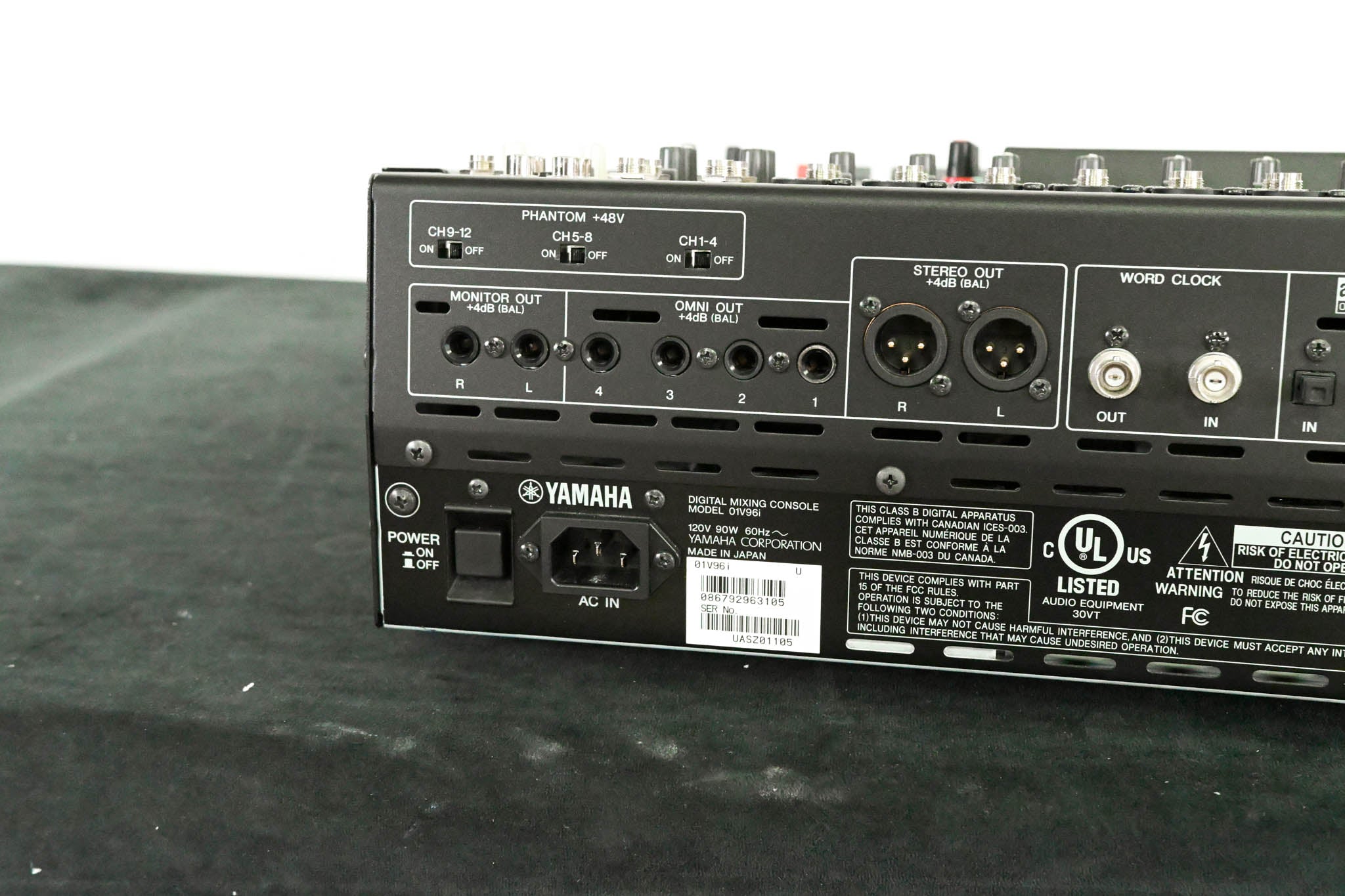 Yamaha 01V96i 96kHz 40-Channel Digital Mixing Console