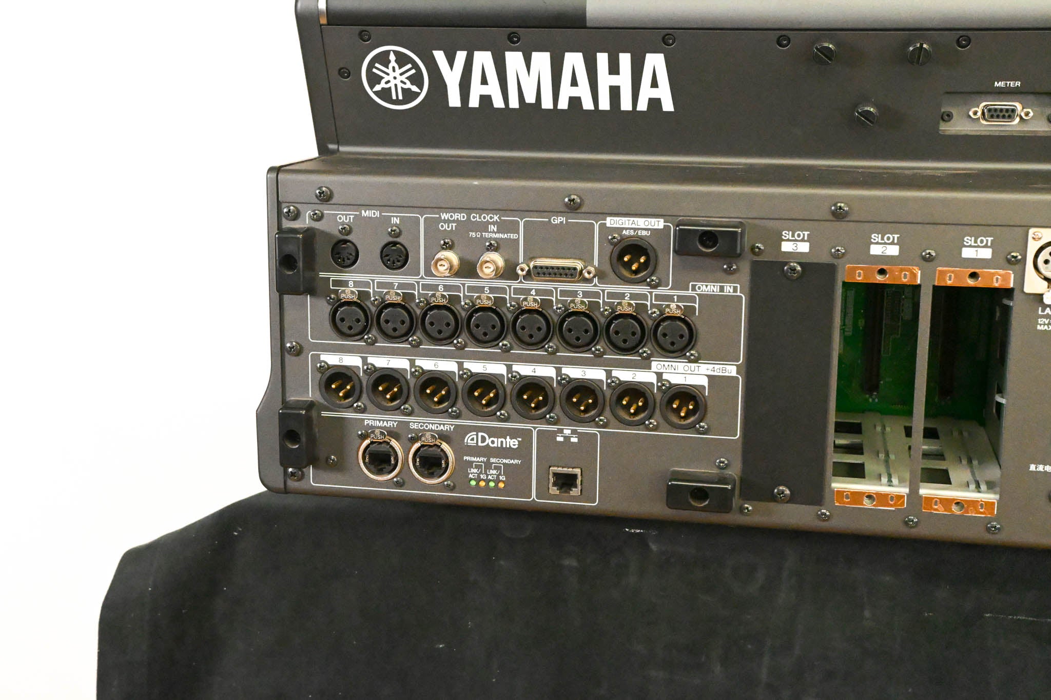 Yamaha CL3 Digital Audio Mixing Console
