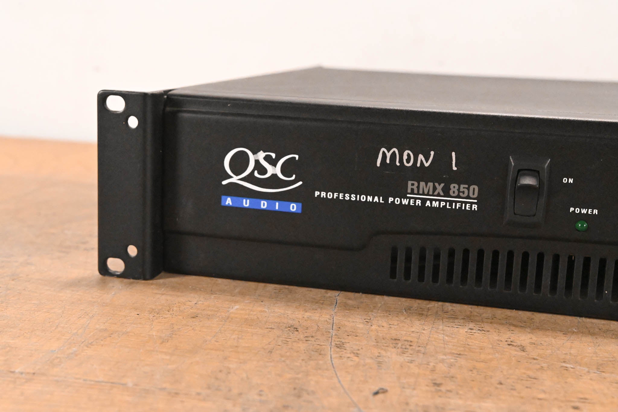QSC RMX850 2-Channel Power Amplifier