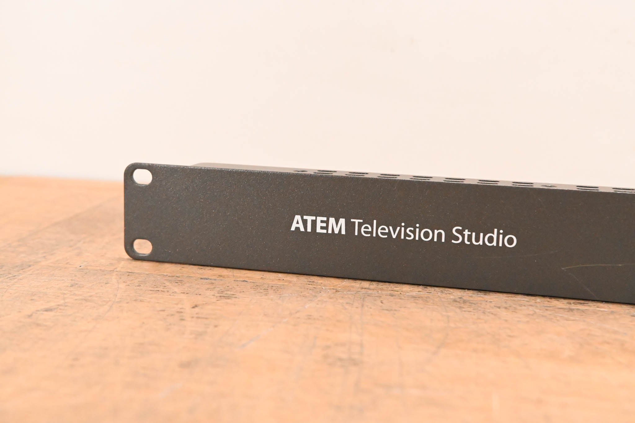 Blackmagic Design ATEM Television Studio (NO POWER SUPPLY)