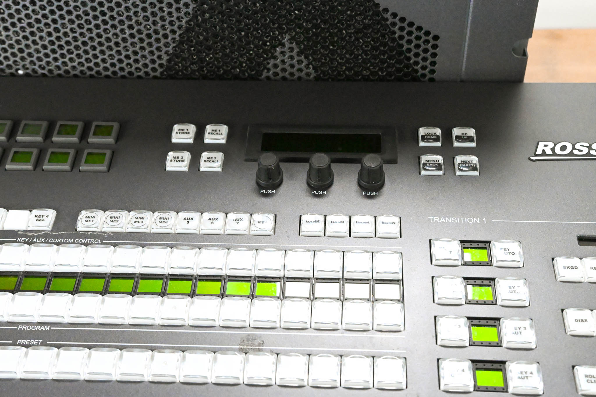 Ross Carbonite eXtreme (NK-3G144-X) Switcher w/ Carbonite 2M Panel