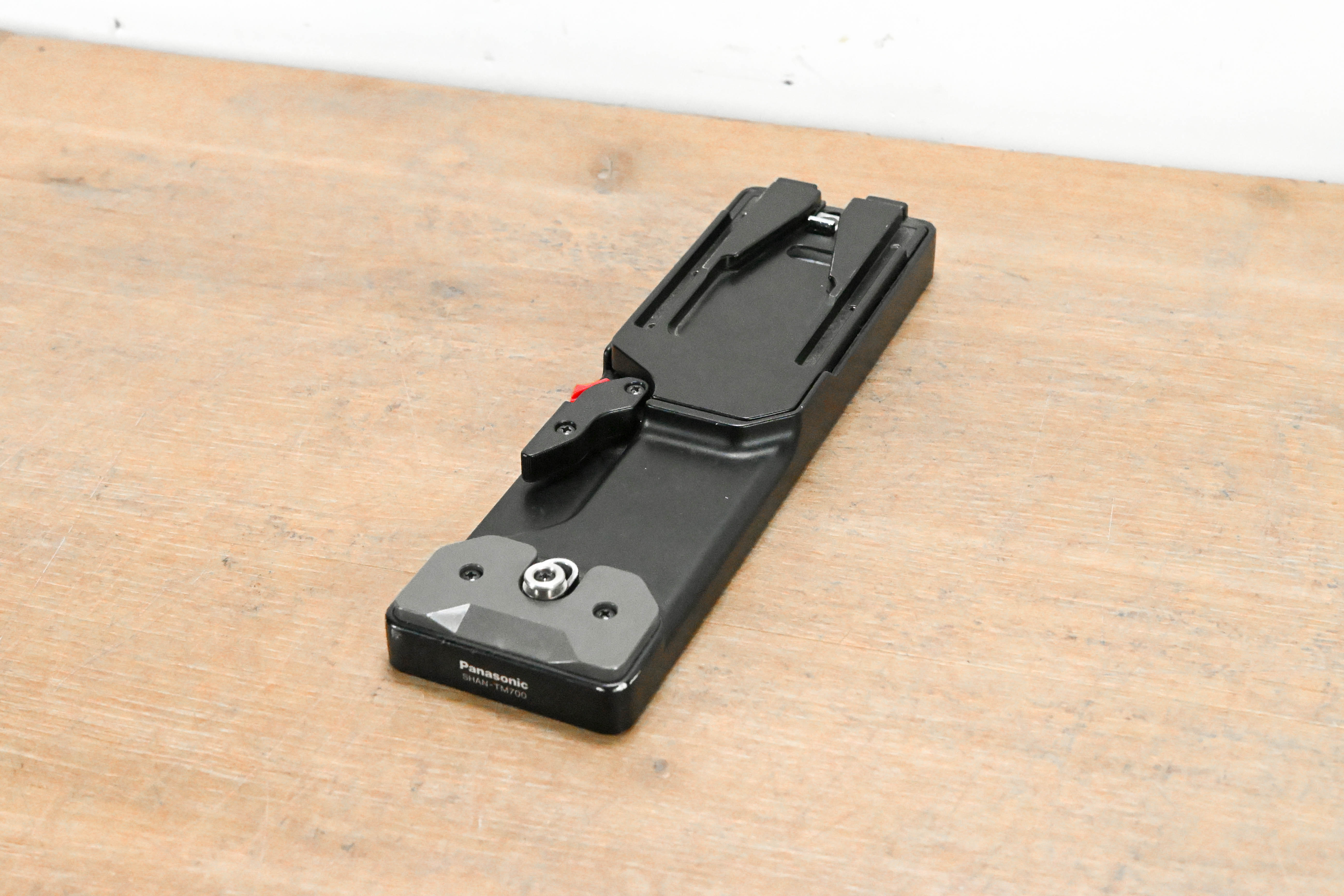 Panasonic SHAN-TM700 Quick Release Tripod Adapter