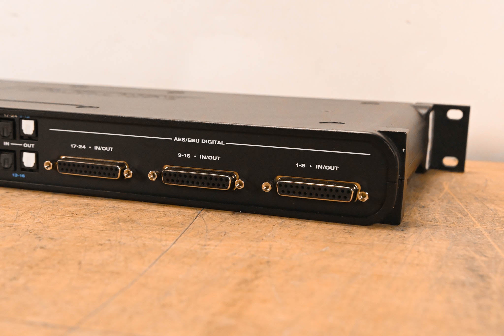 MOTU 112D 112x112 Thunderbolt / USB 2.0 Audio Interface