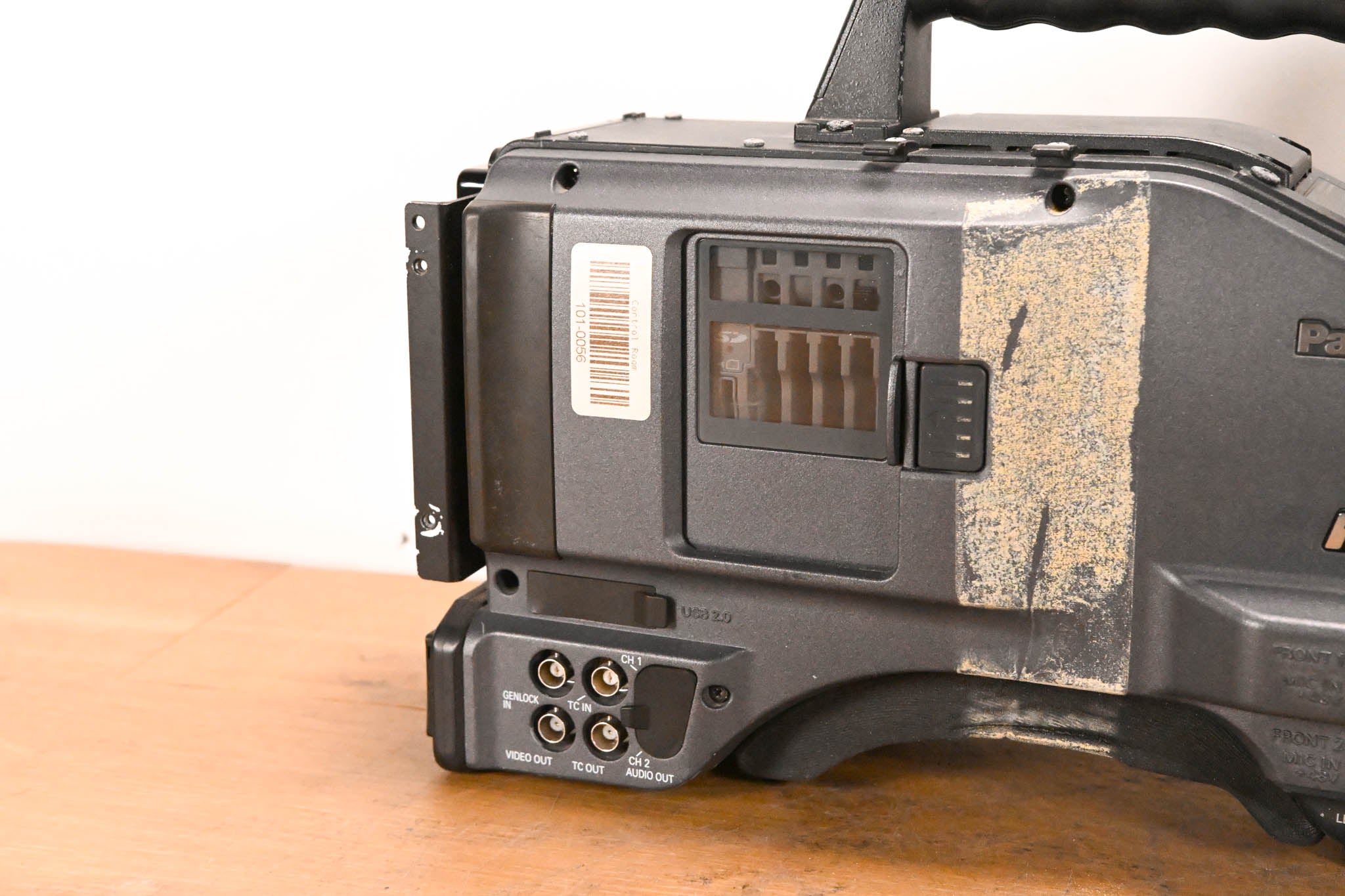 Panasonic AG-HPX500P 2/3" Shoulder-Mounted P2HD Camcorder