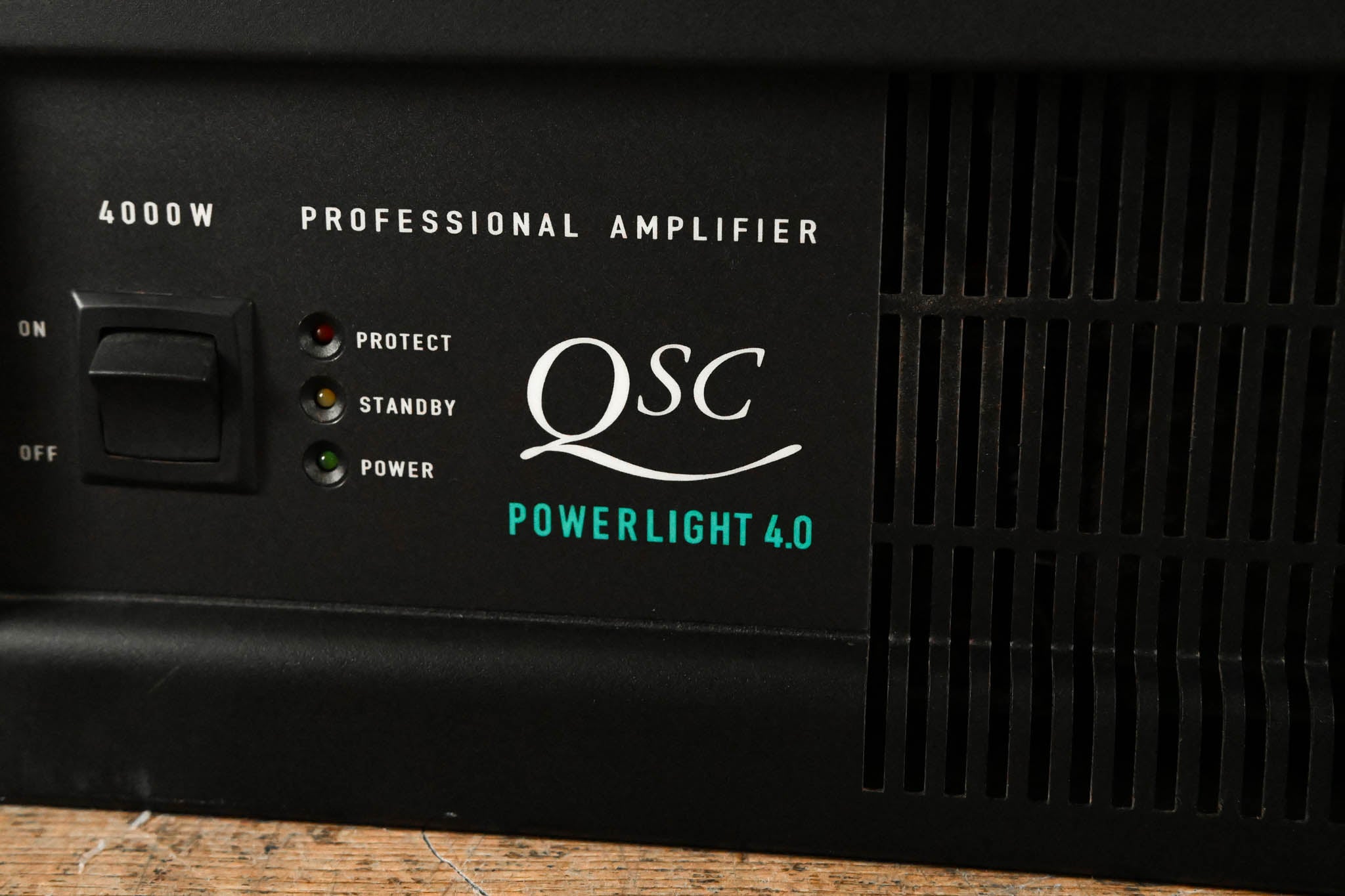 QSC PowerLight 4.0 2-Channel Power Amplifier
