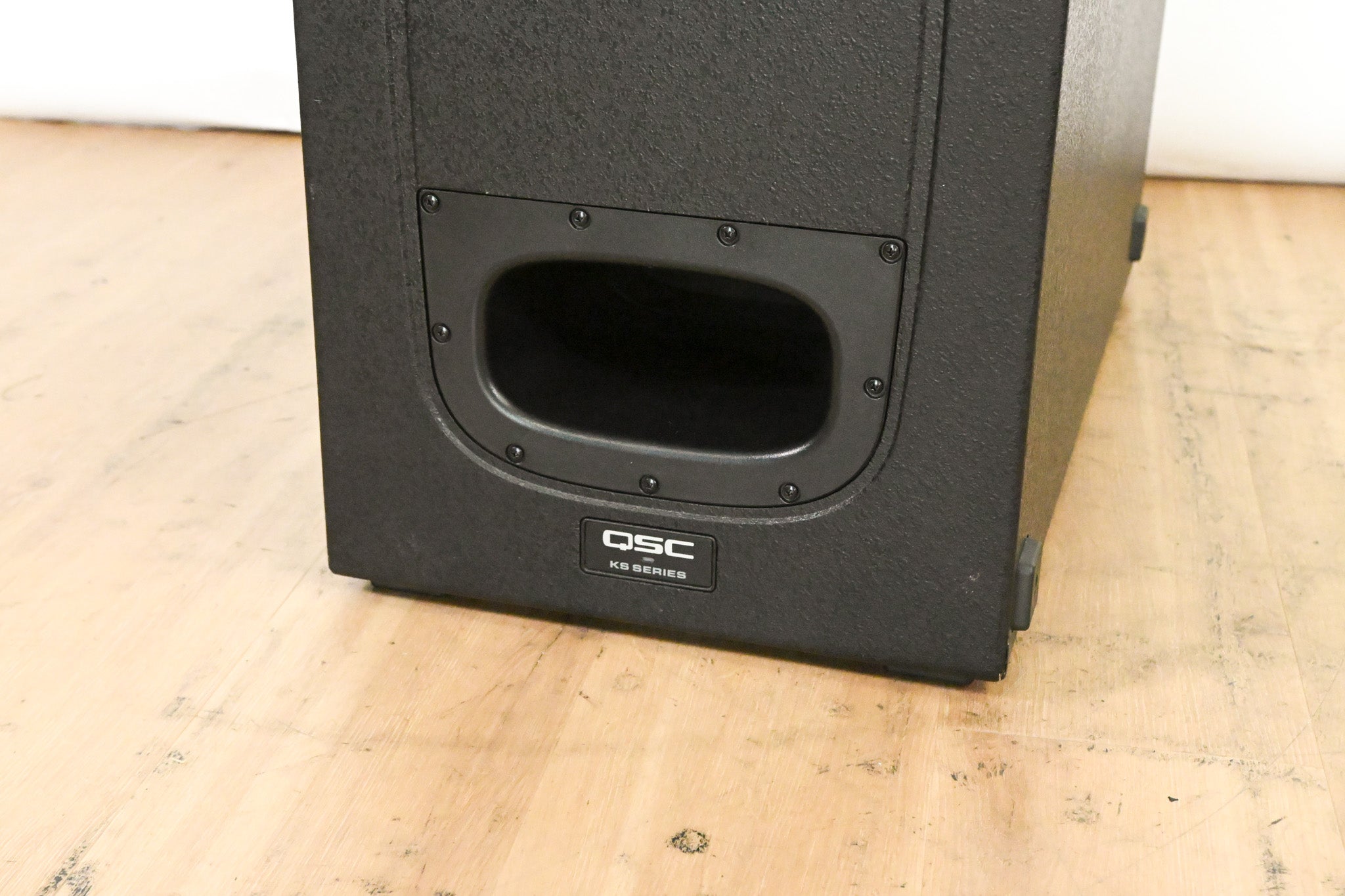 QSC KS212C Powered 3600W Dual 12-inch Cardioid Subwoofer