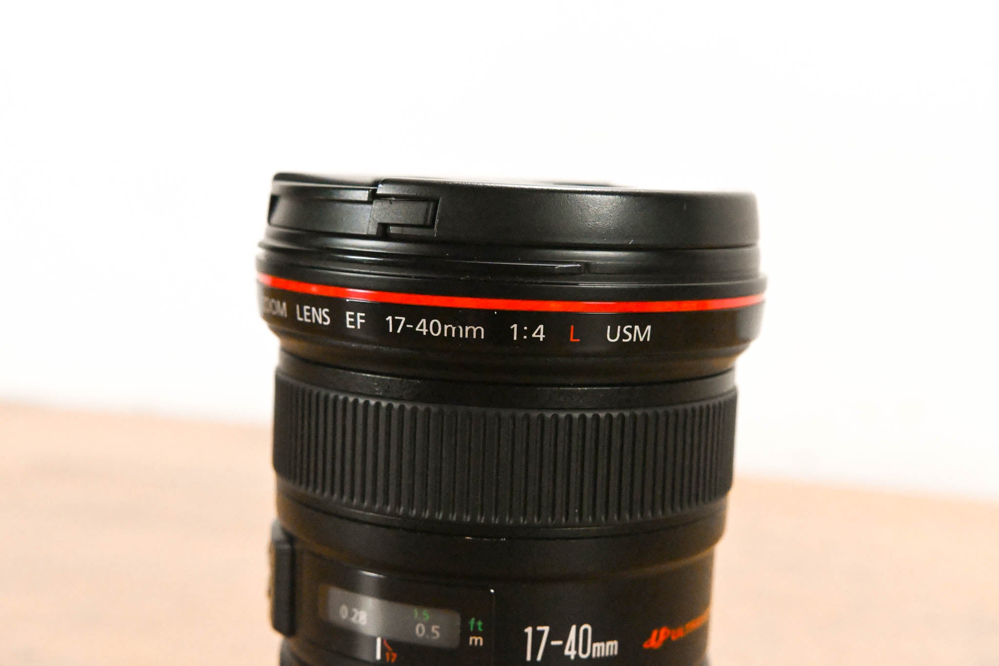 Canon EF 17-40mm f/4L USM Ultra Wide Angle Zoom Lens