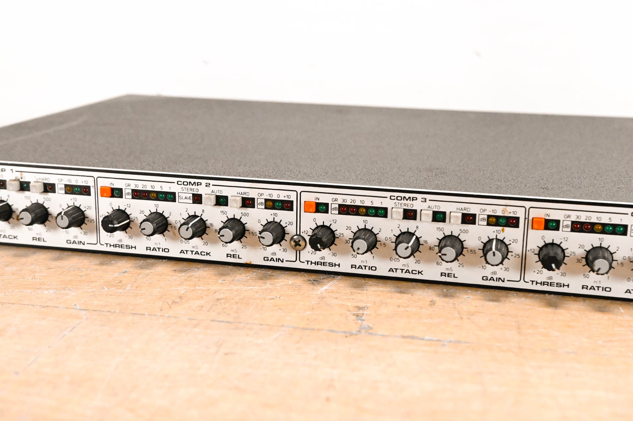 Klark Teknik DN504 Quad Compressor Limiter