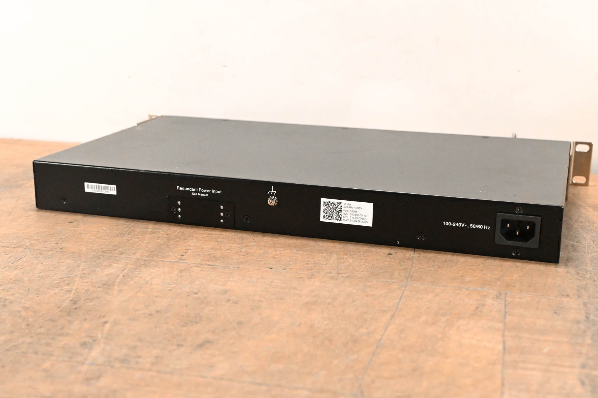 Extreme Networks 220-48P-10GE4 ExtremeSwitching 220 48-Port Switch