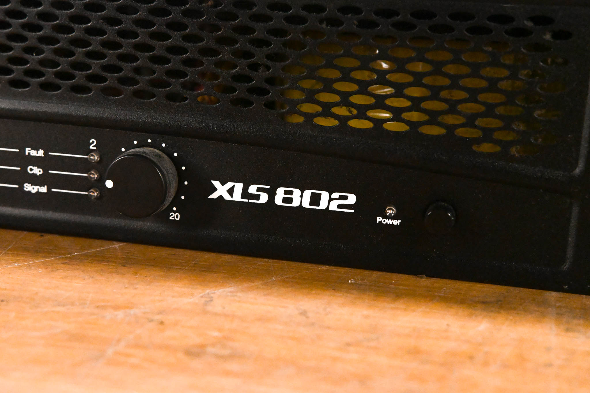 Crown XLS 802 2-Channel Power Amplifier