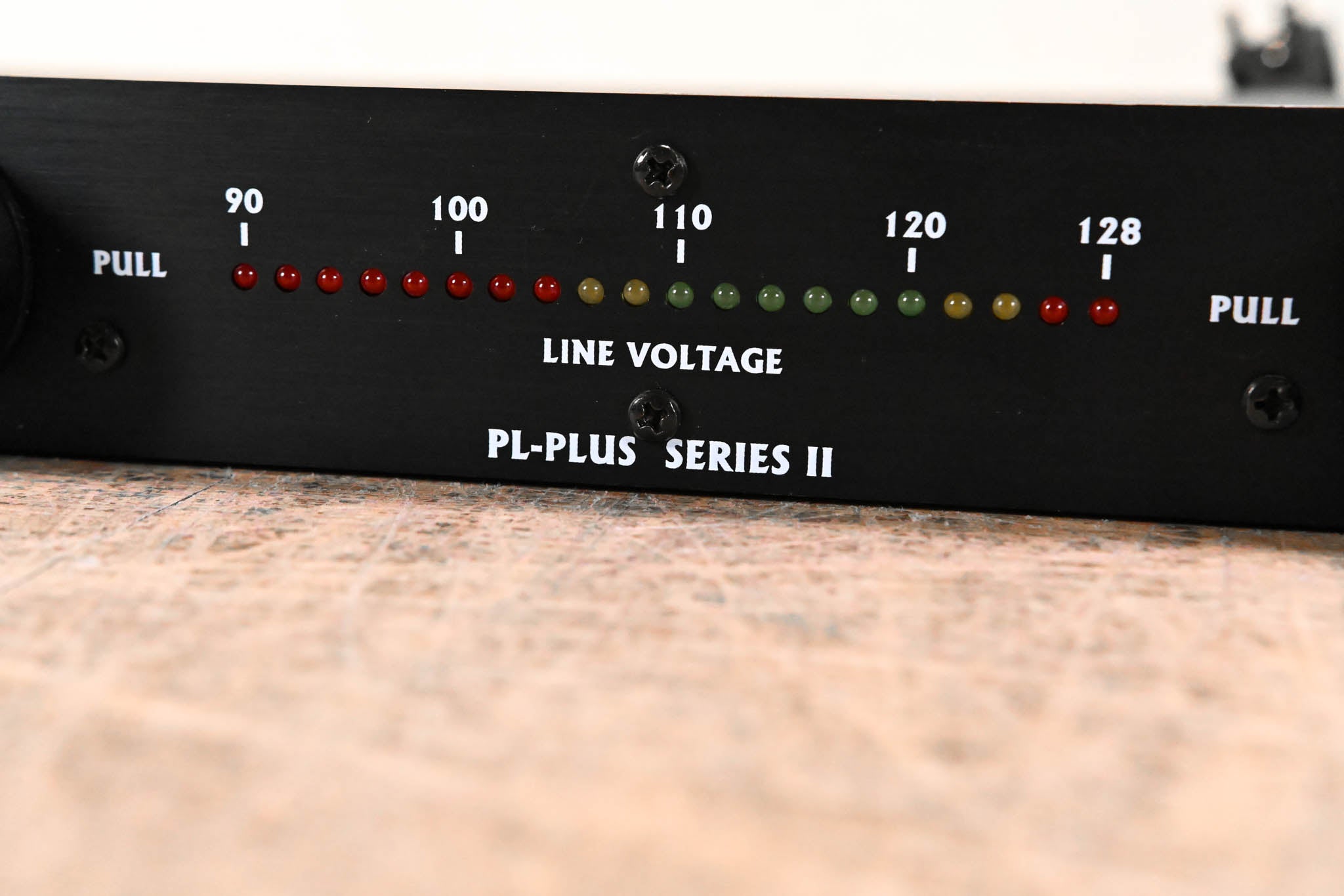 Furman PL-Plus II Power Conditioner with Voltmeter
