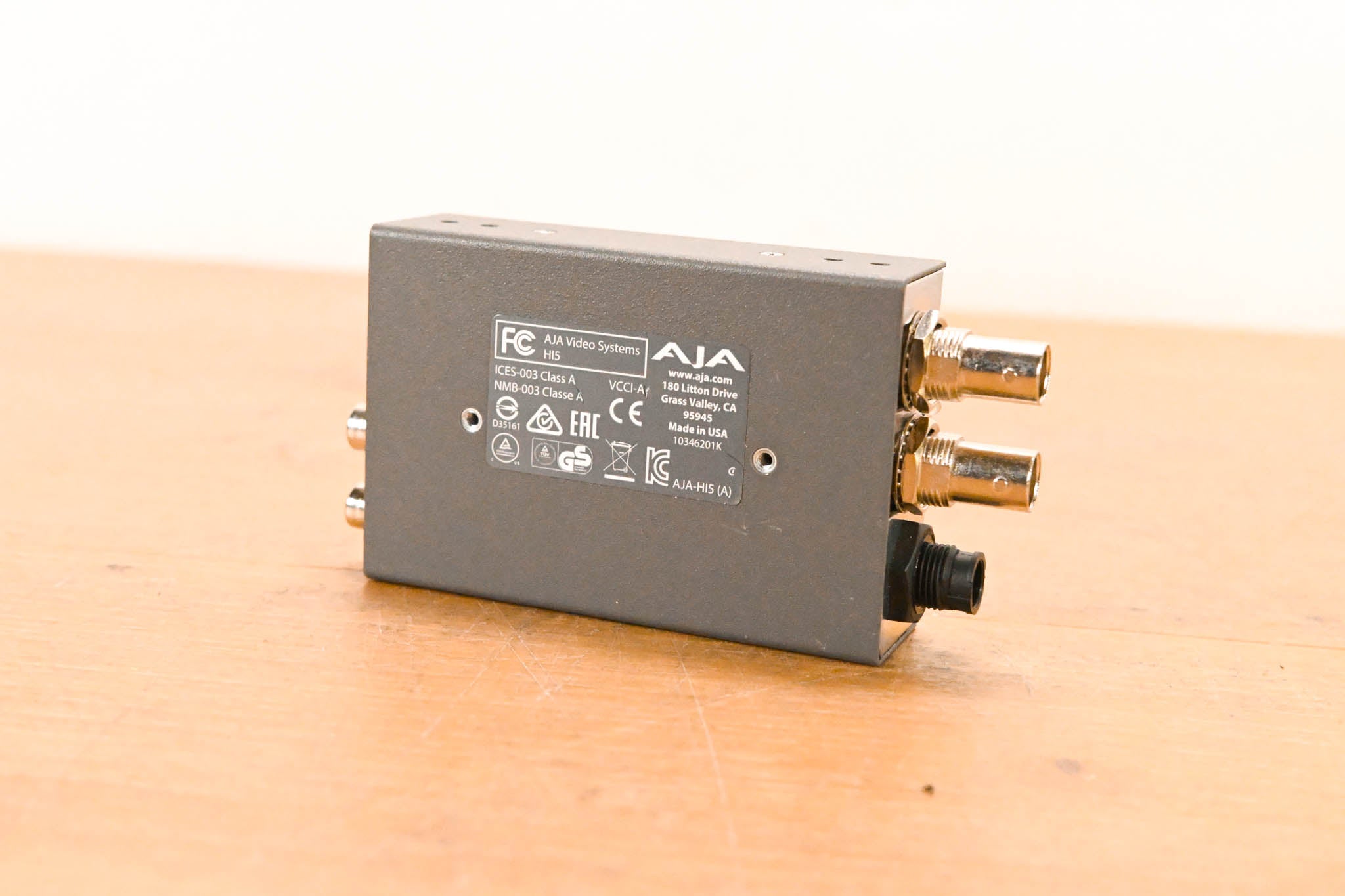 AJA HI5 HD/SD-SDI to HDMI Video and Audio Converter (NO POWER SUPPLY)