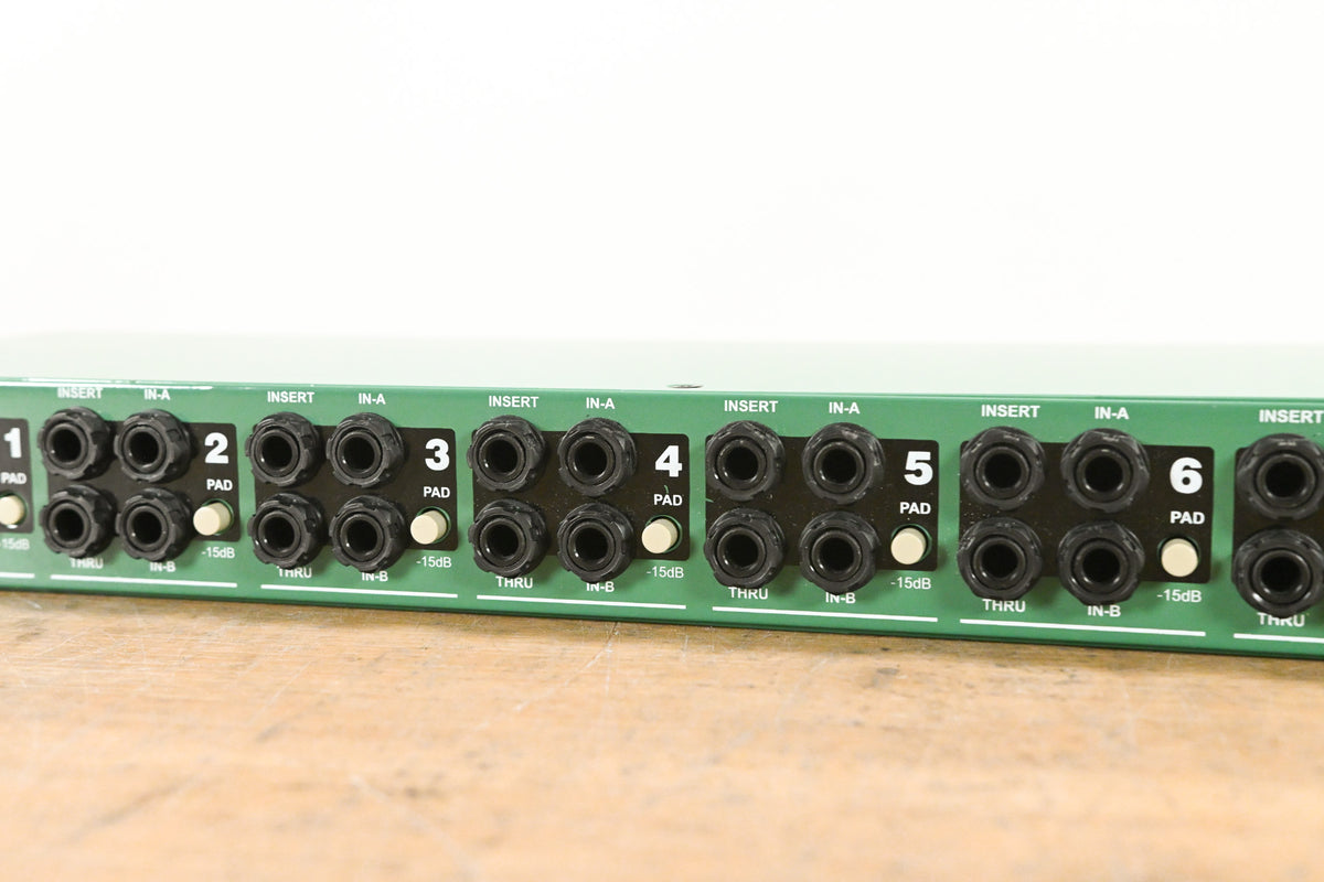 Radial Engineering ProD8 8-Channel Passive Instrument Direct Box