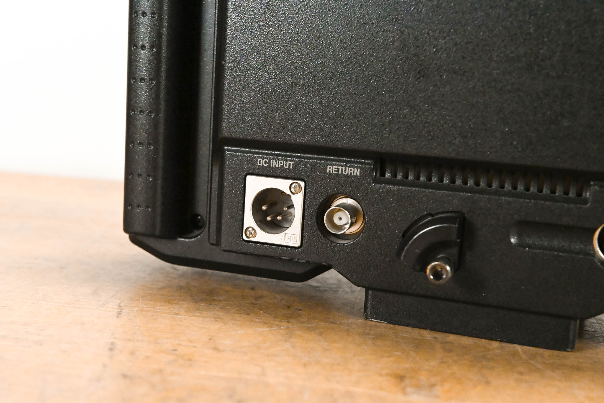 JVC VF-HP840U 8.4-inch HD/SD Studio Viewfinder