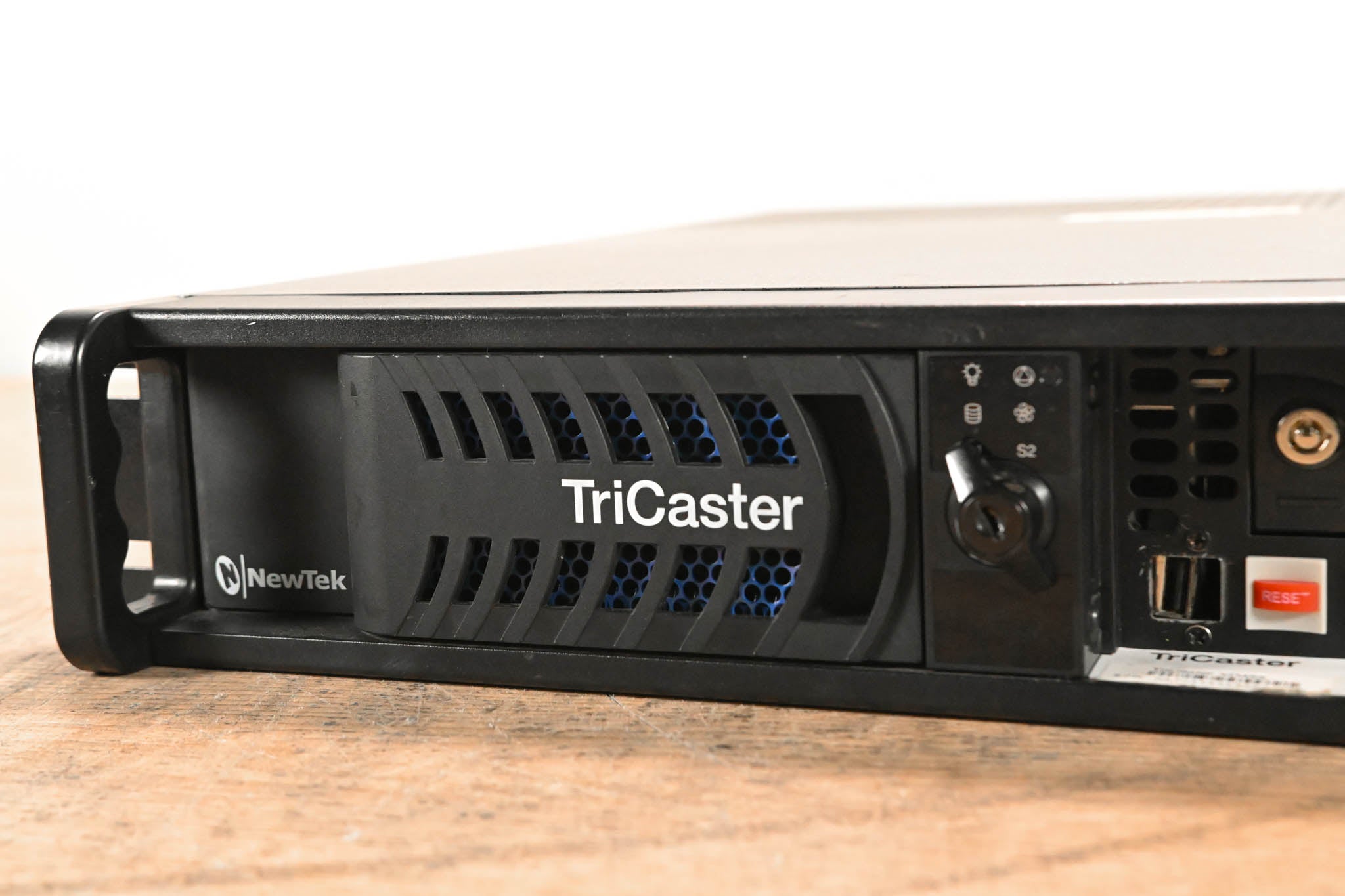 NewTek (Vizrt) TriCaster TCXD455 Video Switcher w/ TCXD455 CS