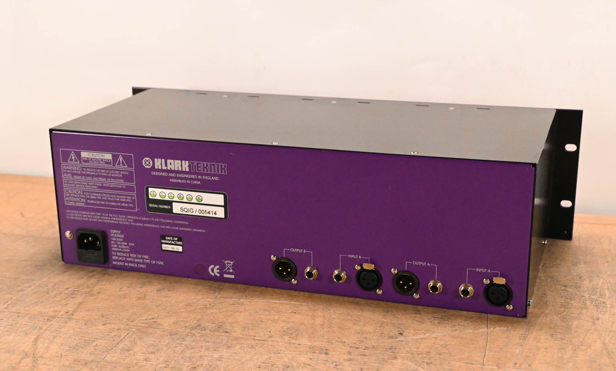 Klark Teknik SQ1G Square ONE Graphic 2-Channel 30-Band Graphic Equalizer