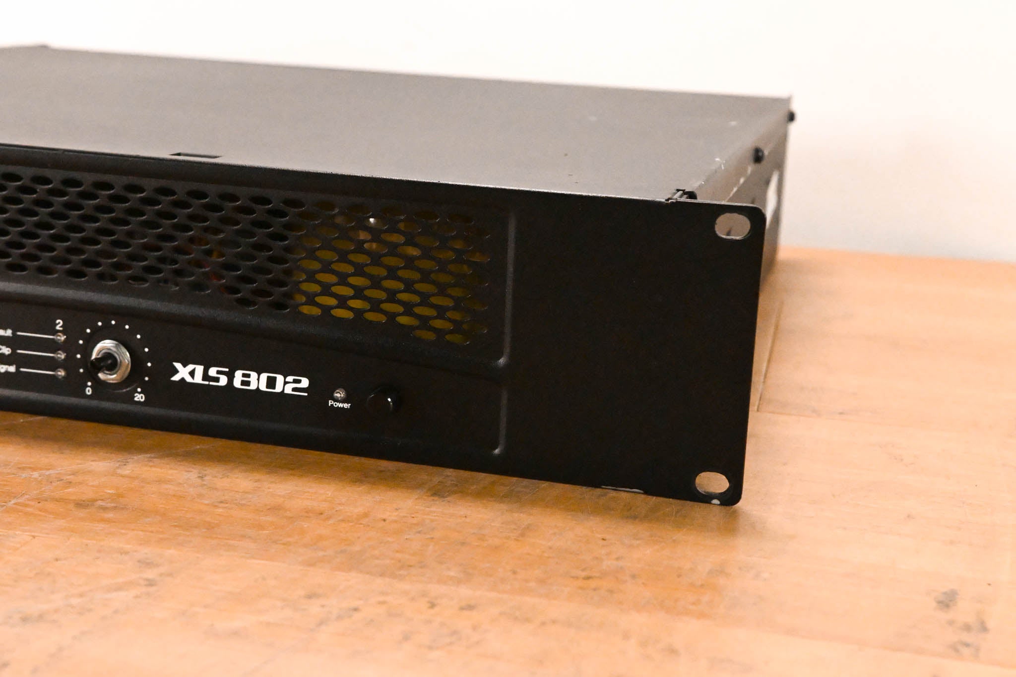 Crown XLS 802 2-Channel Power Amplifier