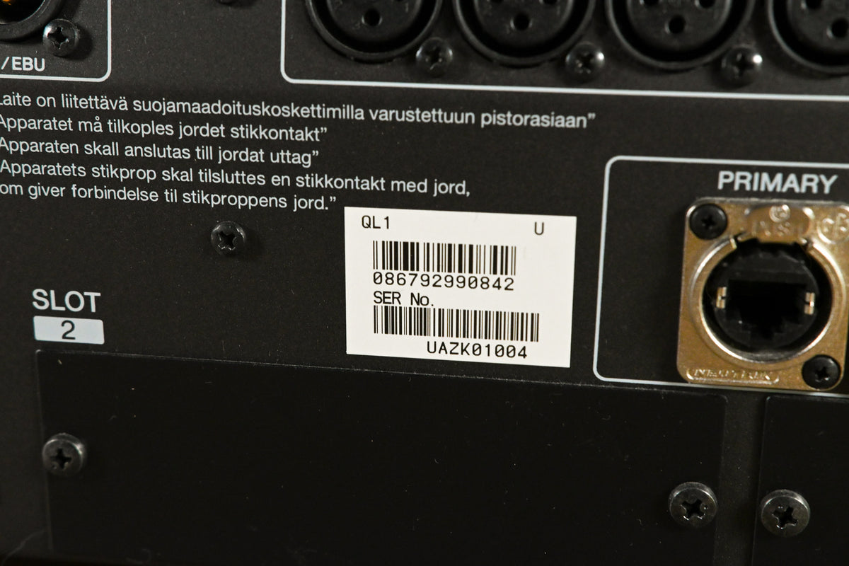 Yamaha QL1 16-Input / 8-Output Digital Mixing Console
