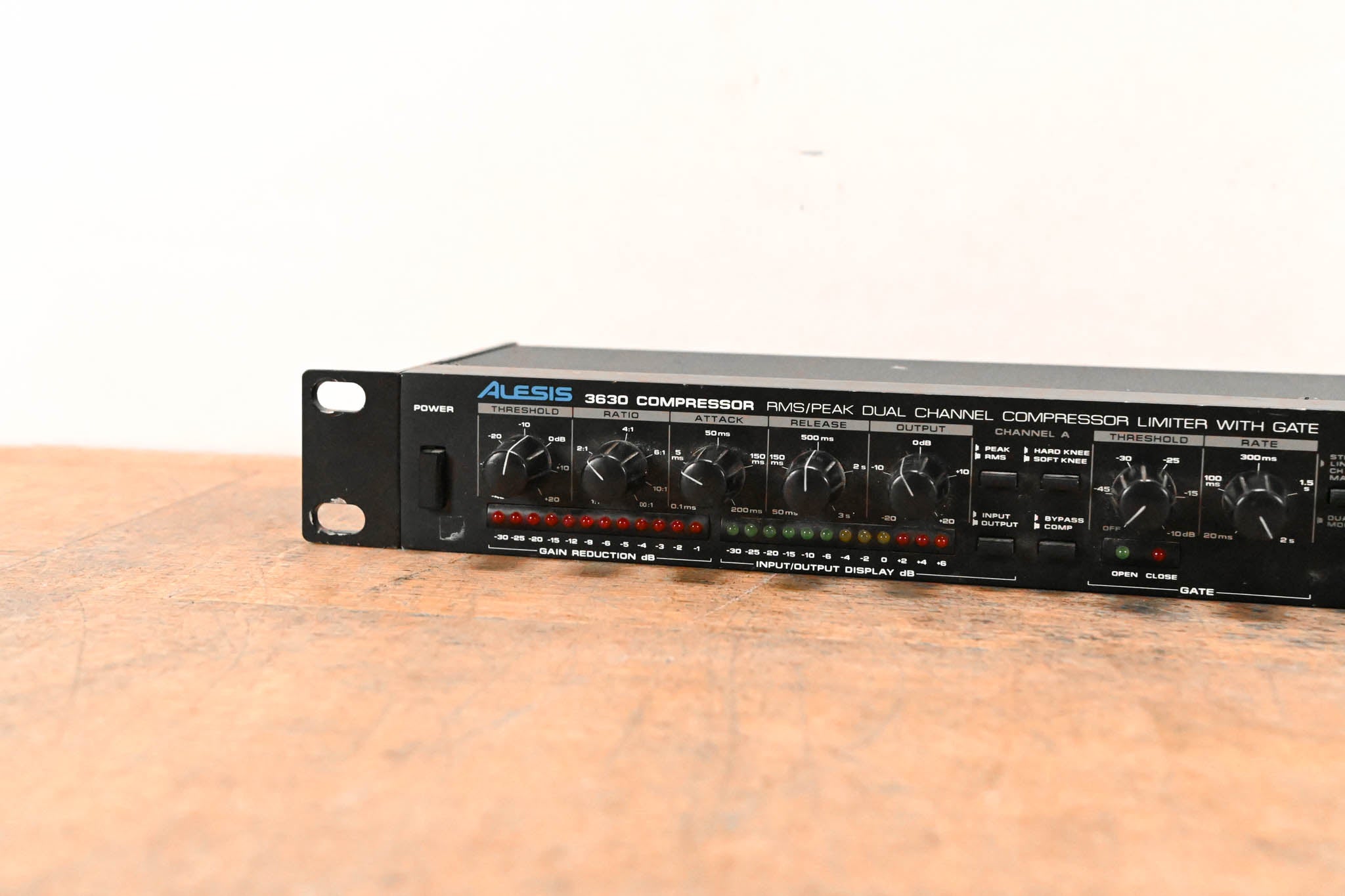 Alesis 3630 2-Channel Compressor/Limiter with Gate (NO POWER SUPPLY)