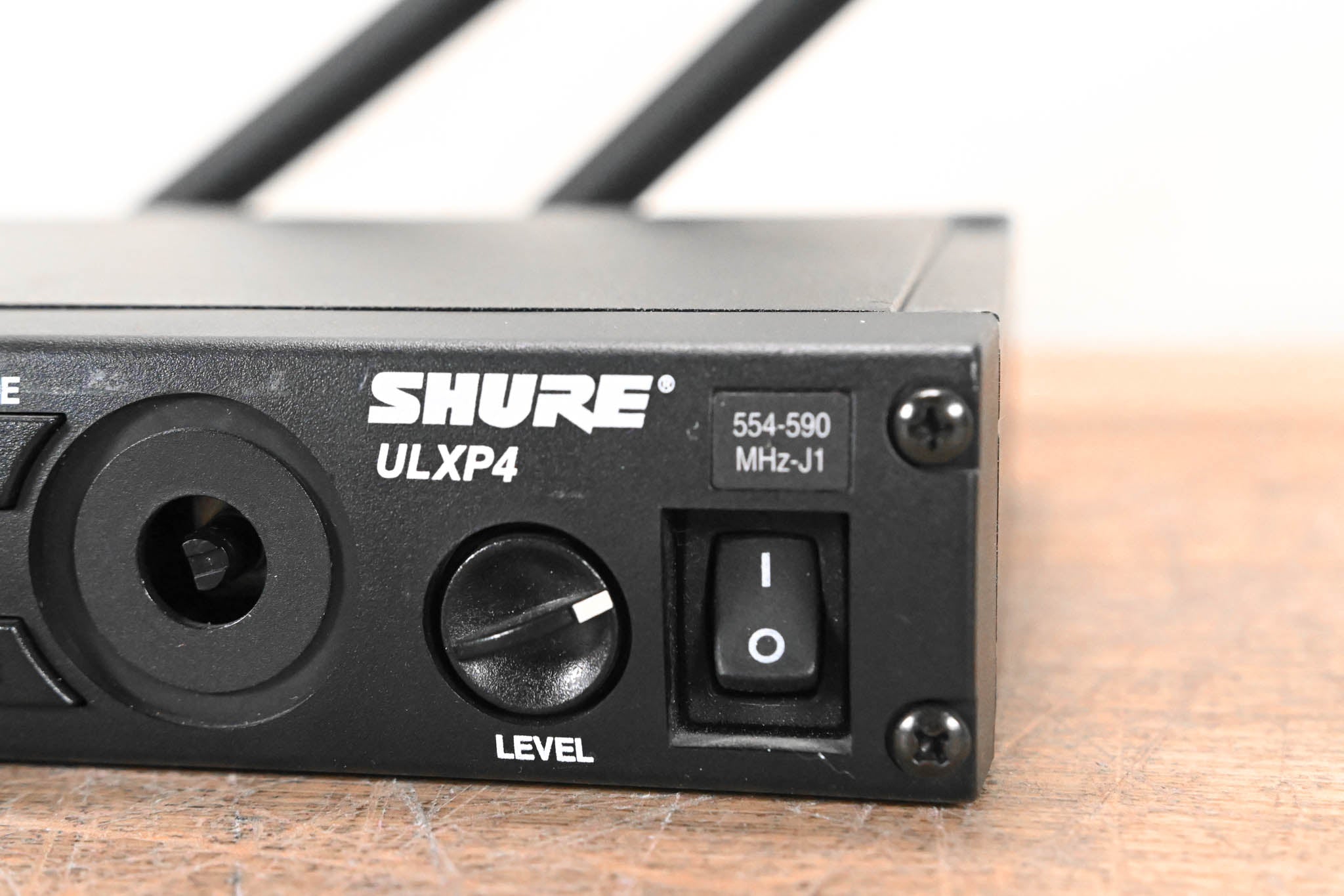 Shure ULXP24/BETA58 Handheld Wireless System - J1 Band: 554-590 MHz