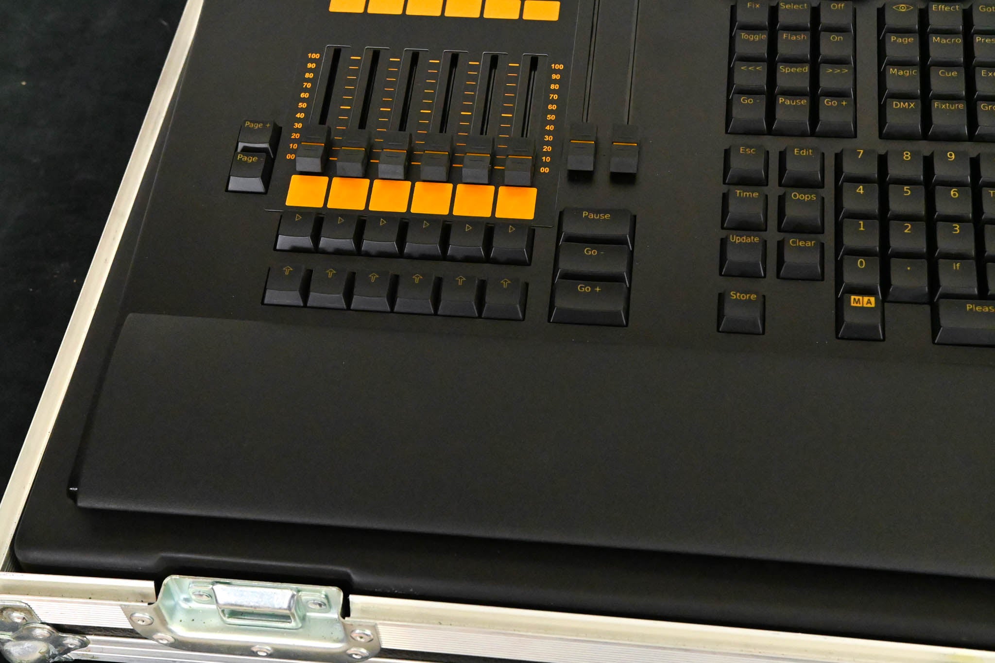 MA Lighting dot2 Core Compact Lighting Console with Road Case