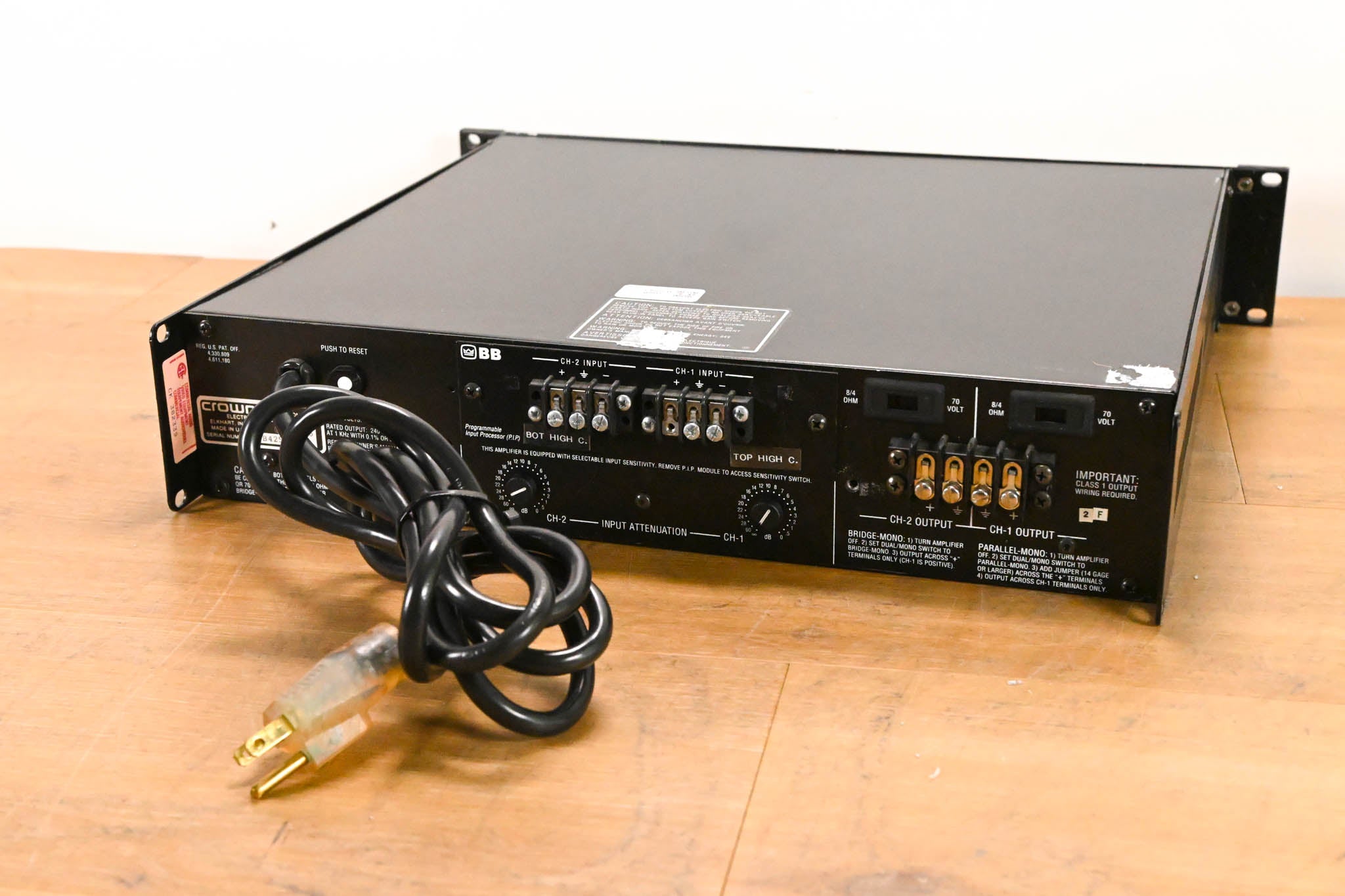 Crown Com-Tech 400 2-Channel Power Amplifier