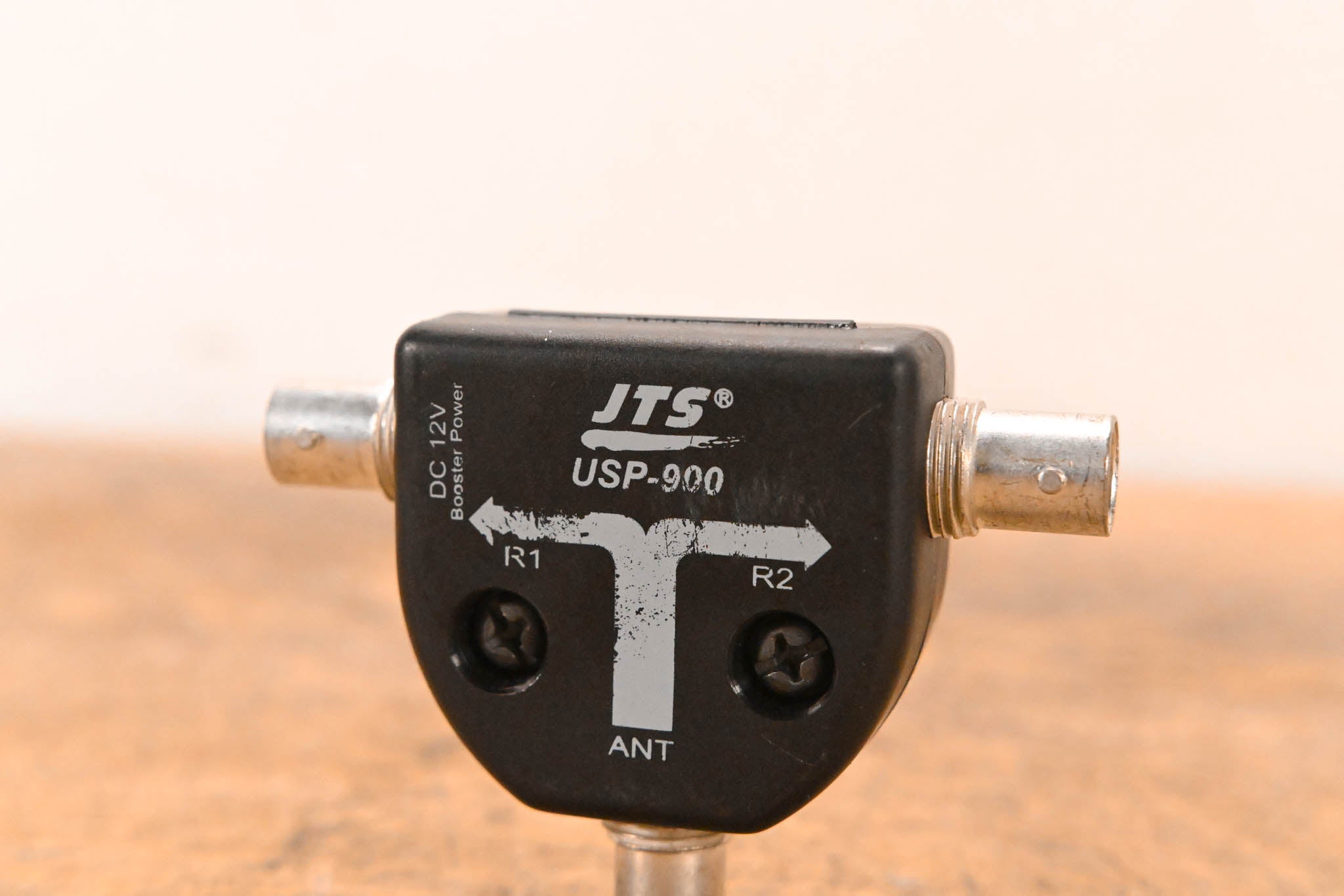 JTS USP-900 Passive UHF Antenna Splitter/UHF Combiner