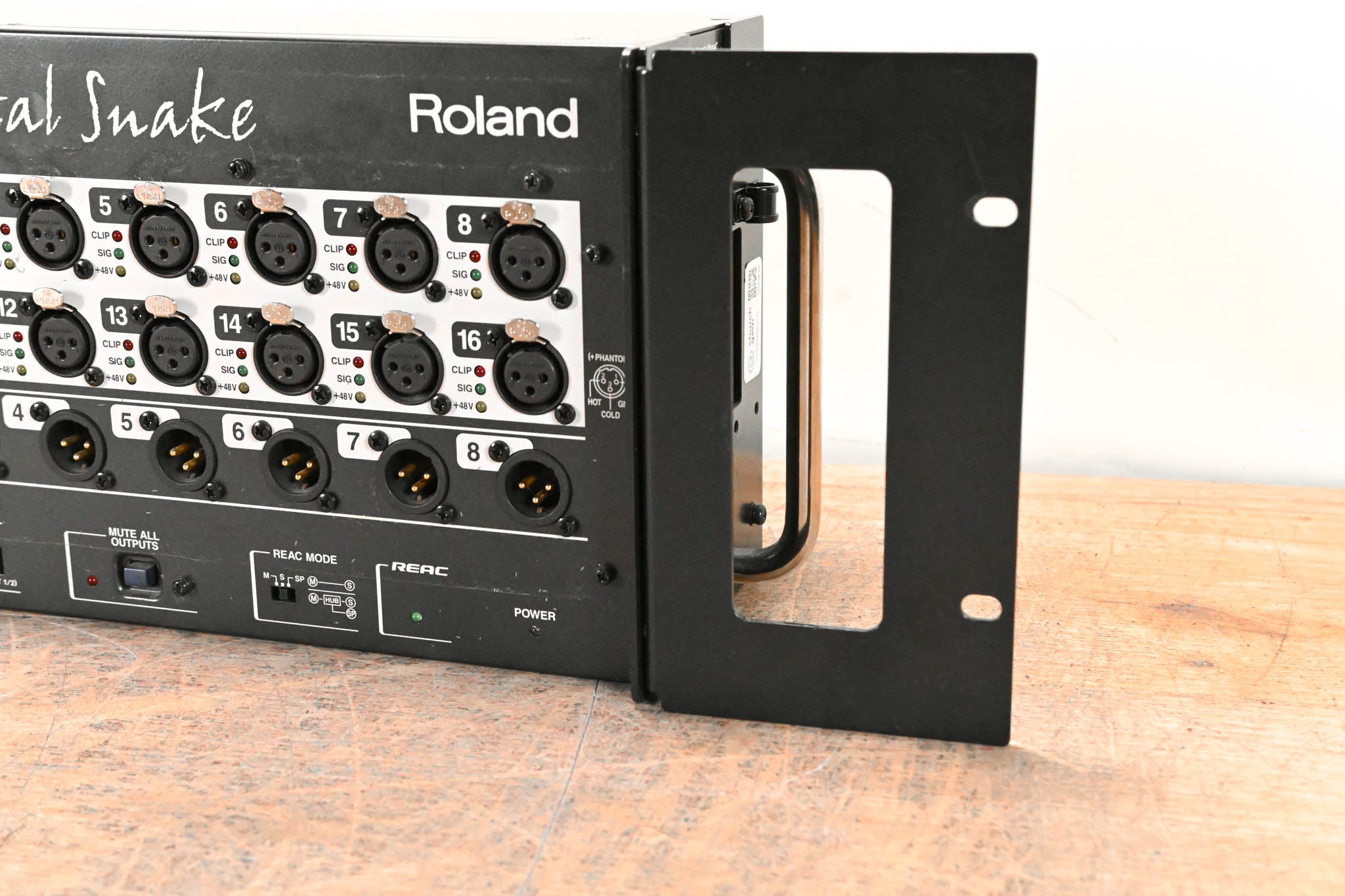 Roland S-1608 16 x 8 Stage Unit