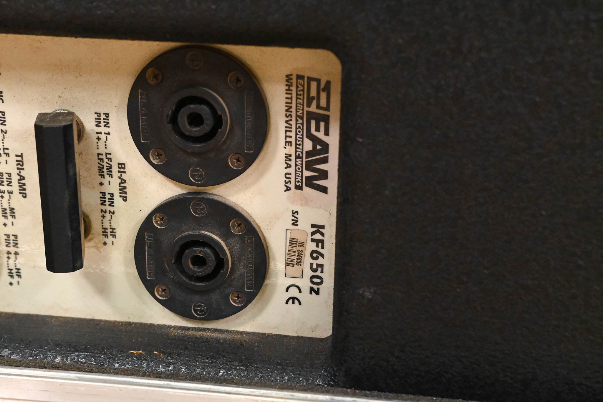 EAW KF650z Virtual Array Full Range Loudspeaker (PAIR) w/ Road Case