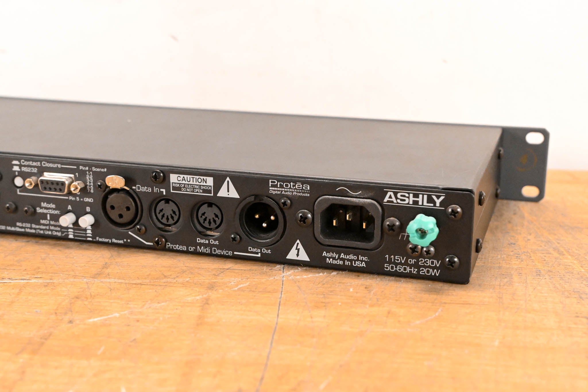 Ashly Protea System II 2.24GS 2-Channel 24bit Digital Graphic EQ / Slave