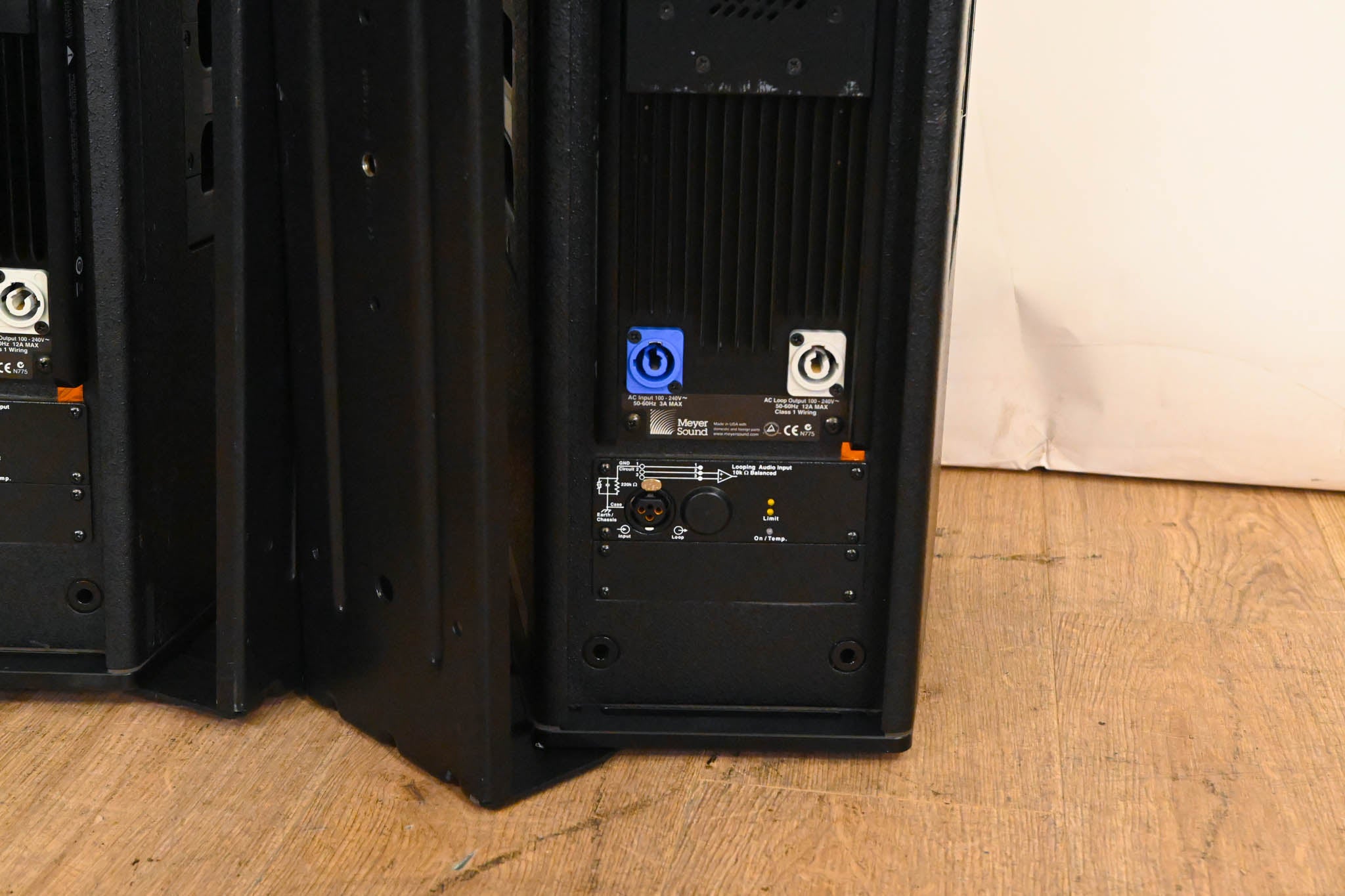 Meyer Sound UPJ-1P Compact VariO Loudspeaker (PAIR)