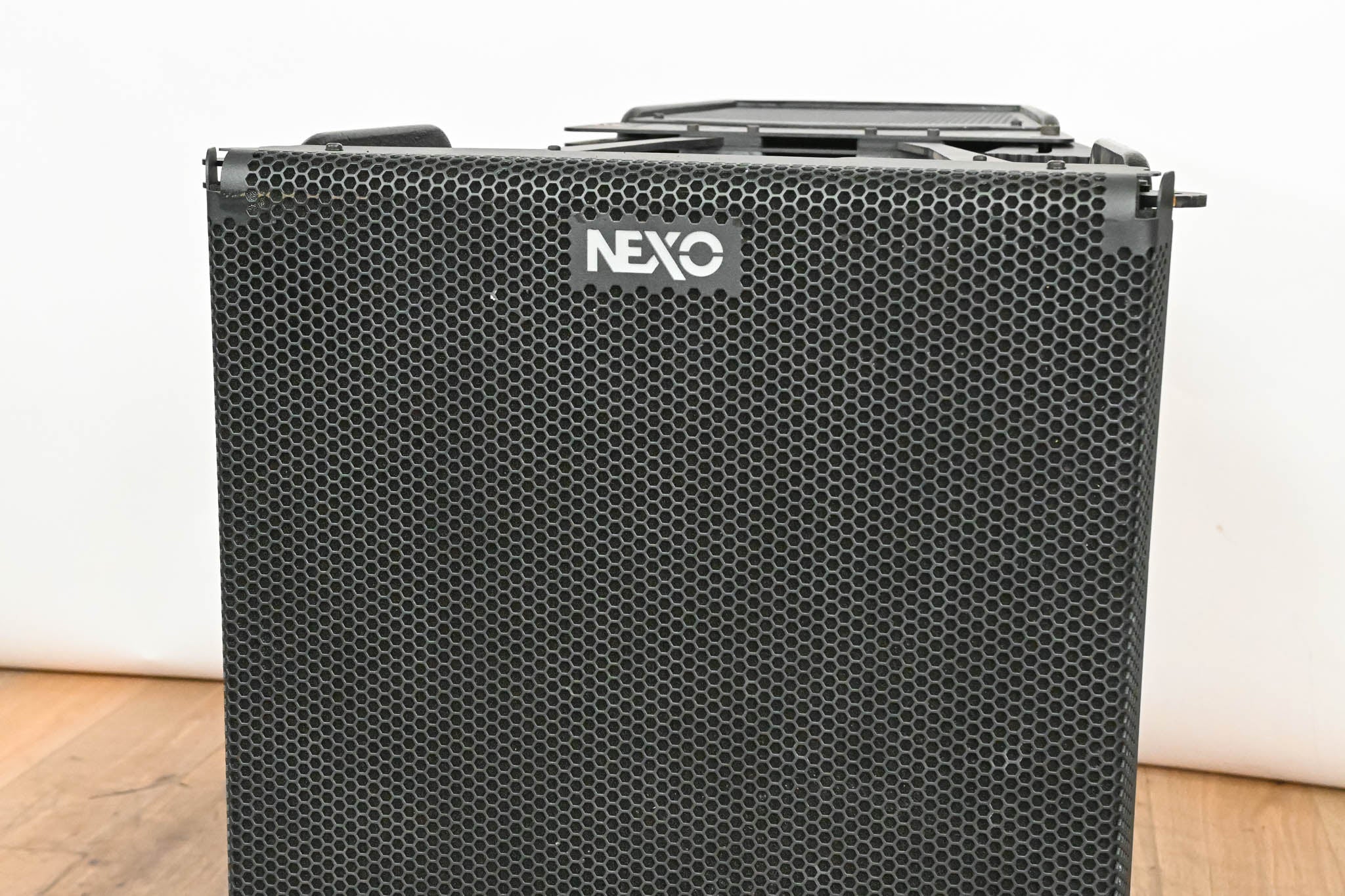 NEXO GEO SUB Cardioid Bass and Sub-Bass Module
