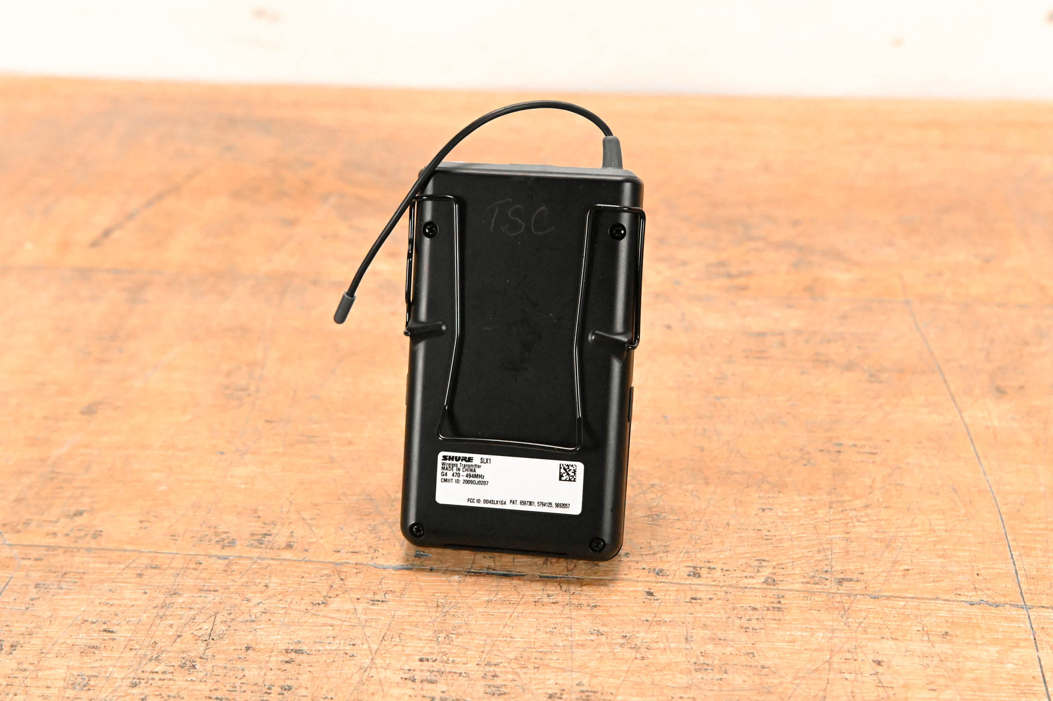 Shure SLX1 Wireless Bodypack Transmitter - G4 Band: 470-494 MHz