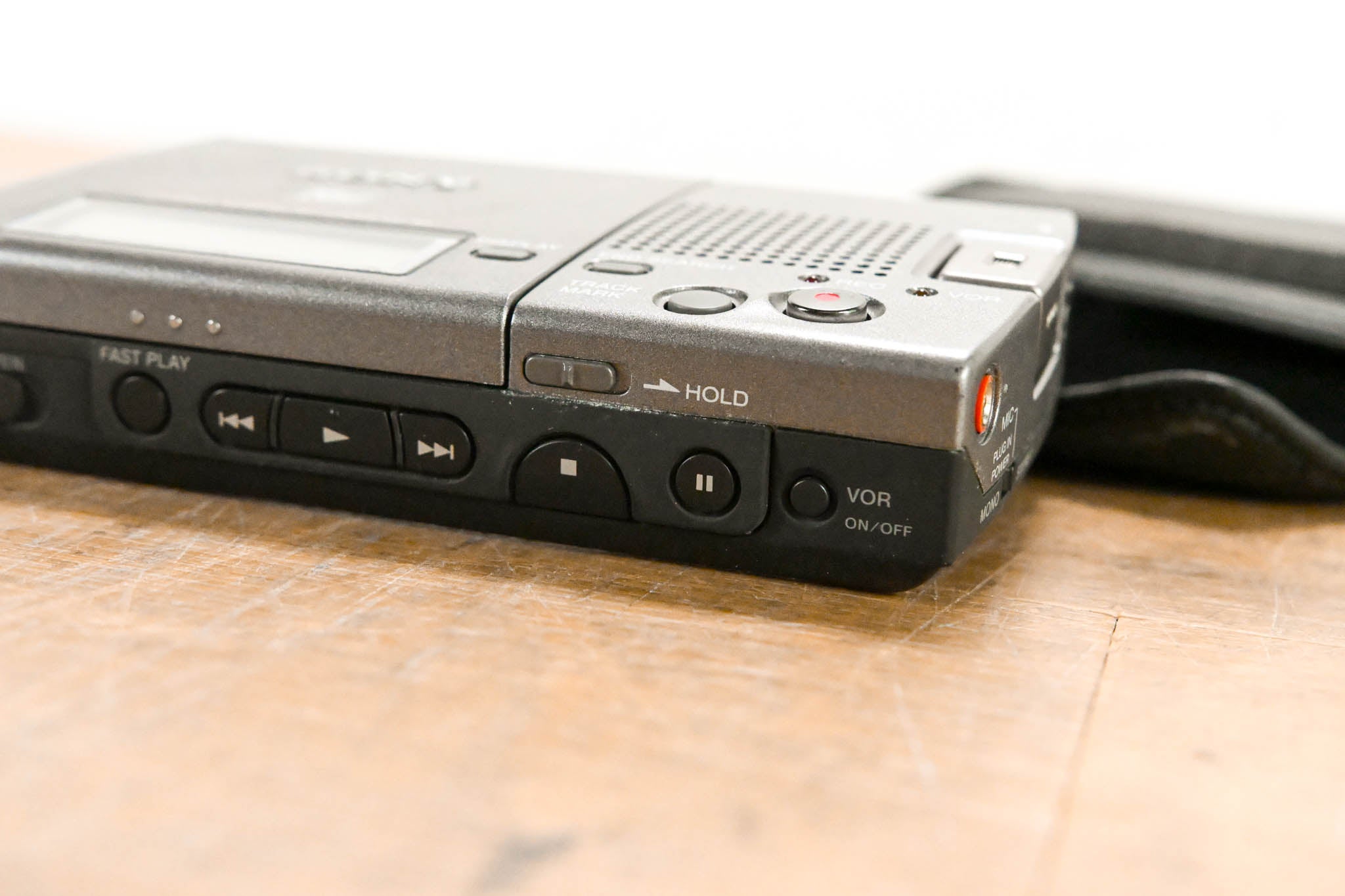 Sony MZ-B3 Portable MiniDisc Recorder (NO POWER SUPPLY)