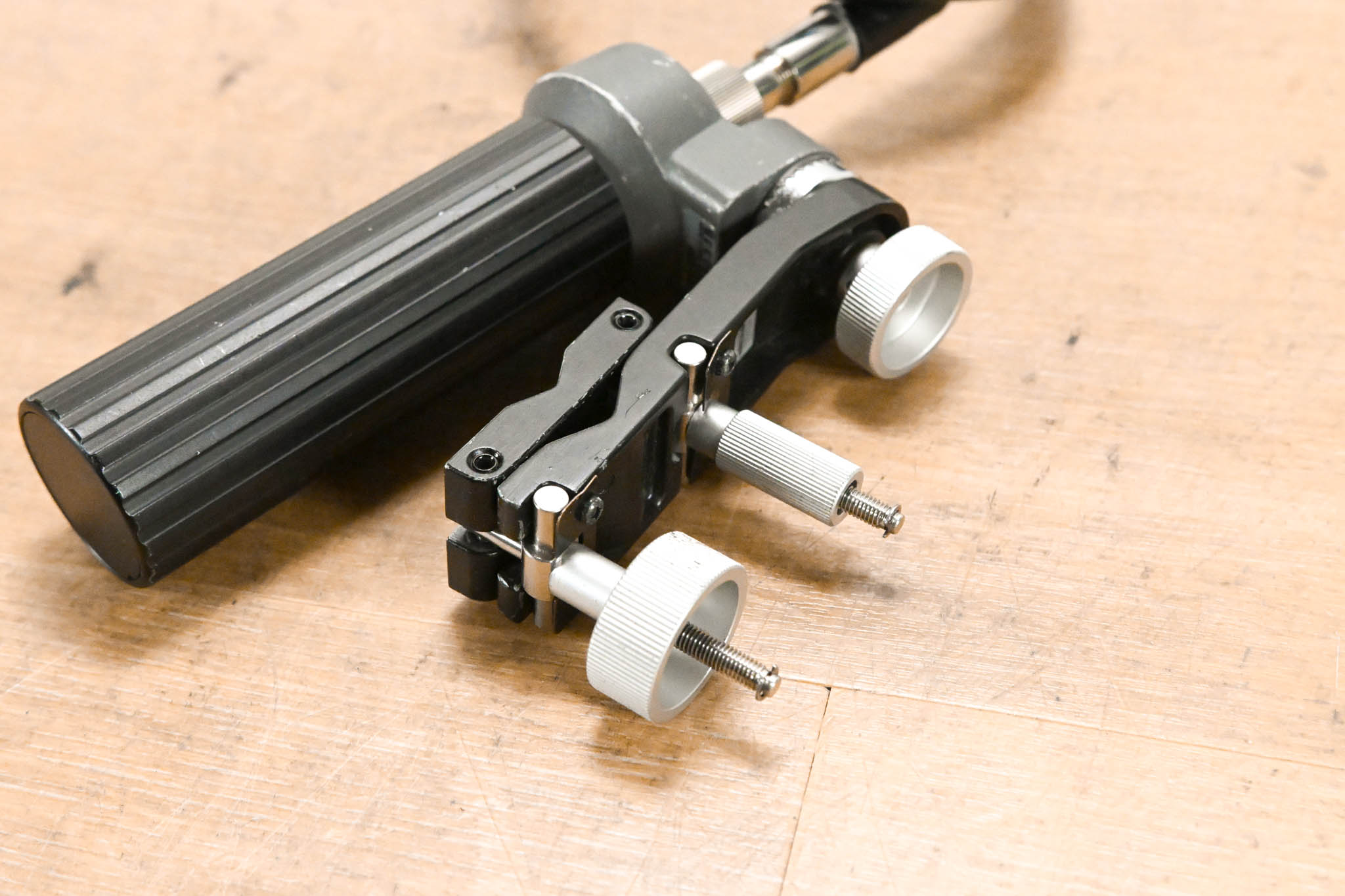 Canon FFC-200 Focus Manual Controller with CR-10 Clamper