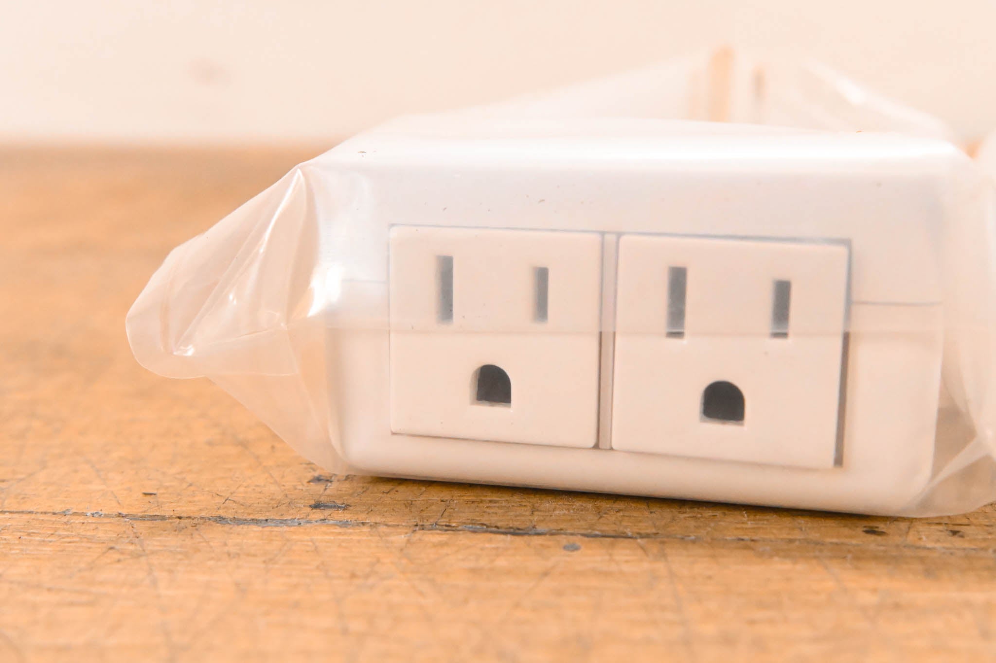 Crestron CLW-LSWEX-2GD-W-T Dual-Channel Wireless Lamp Switch