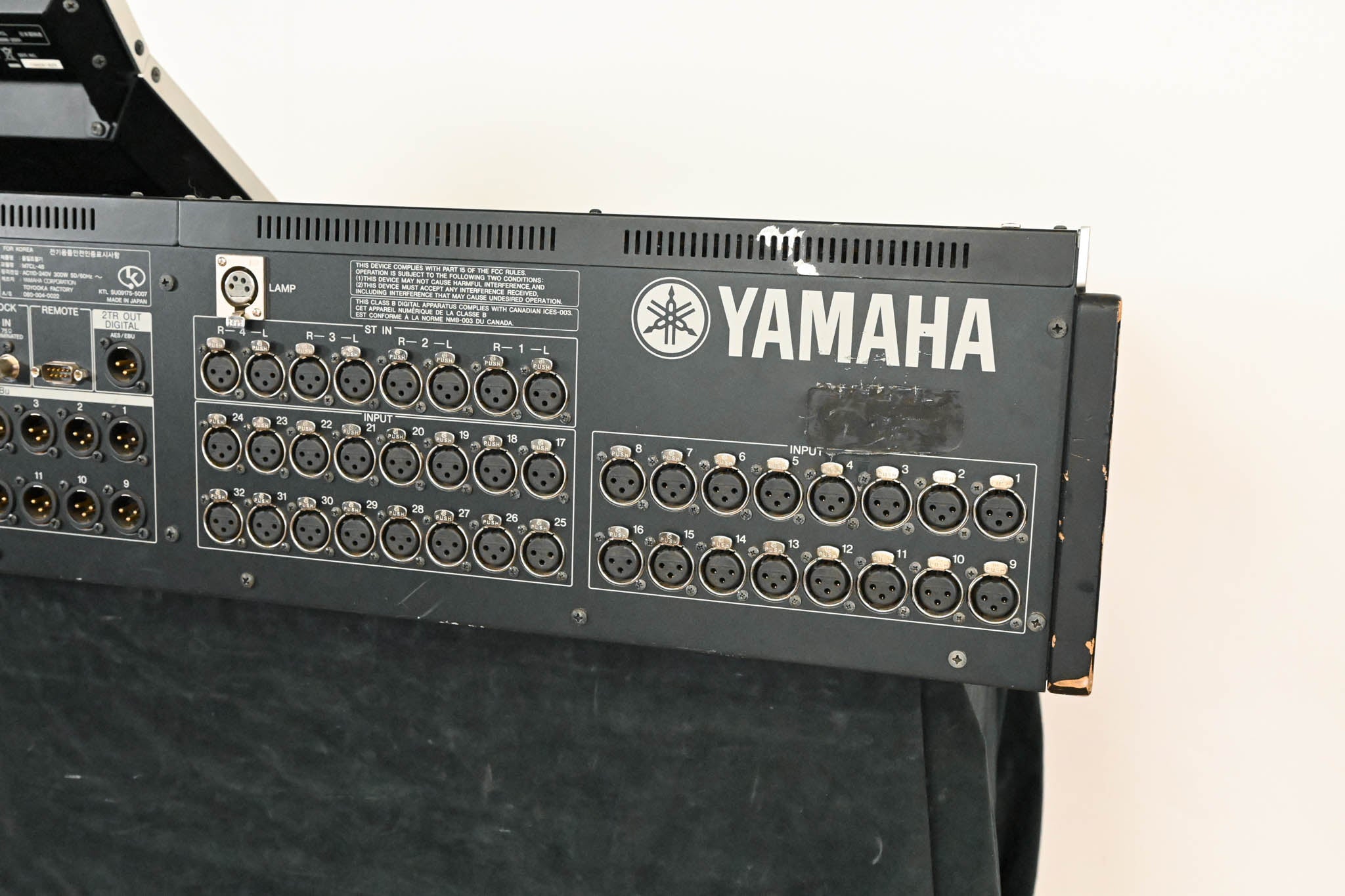 Yamaha M7CL-48 48-Channel Digital Audio Mixing Console