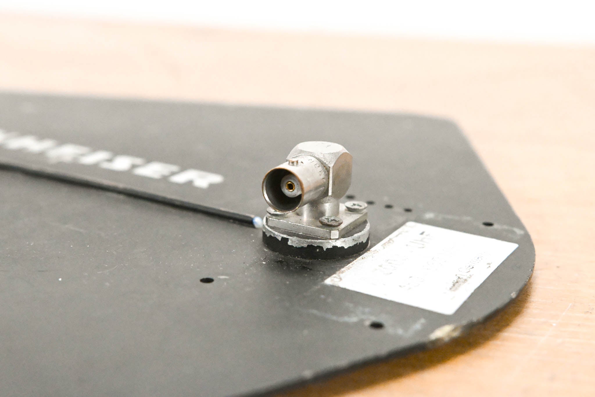 Sennheiser A 2003-UHF Passive Directional Antenna