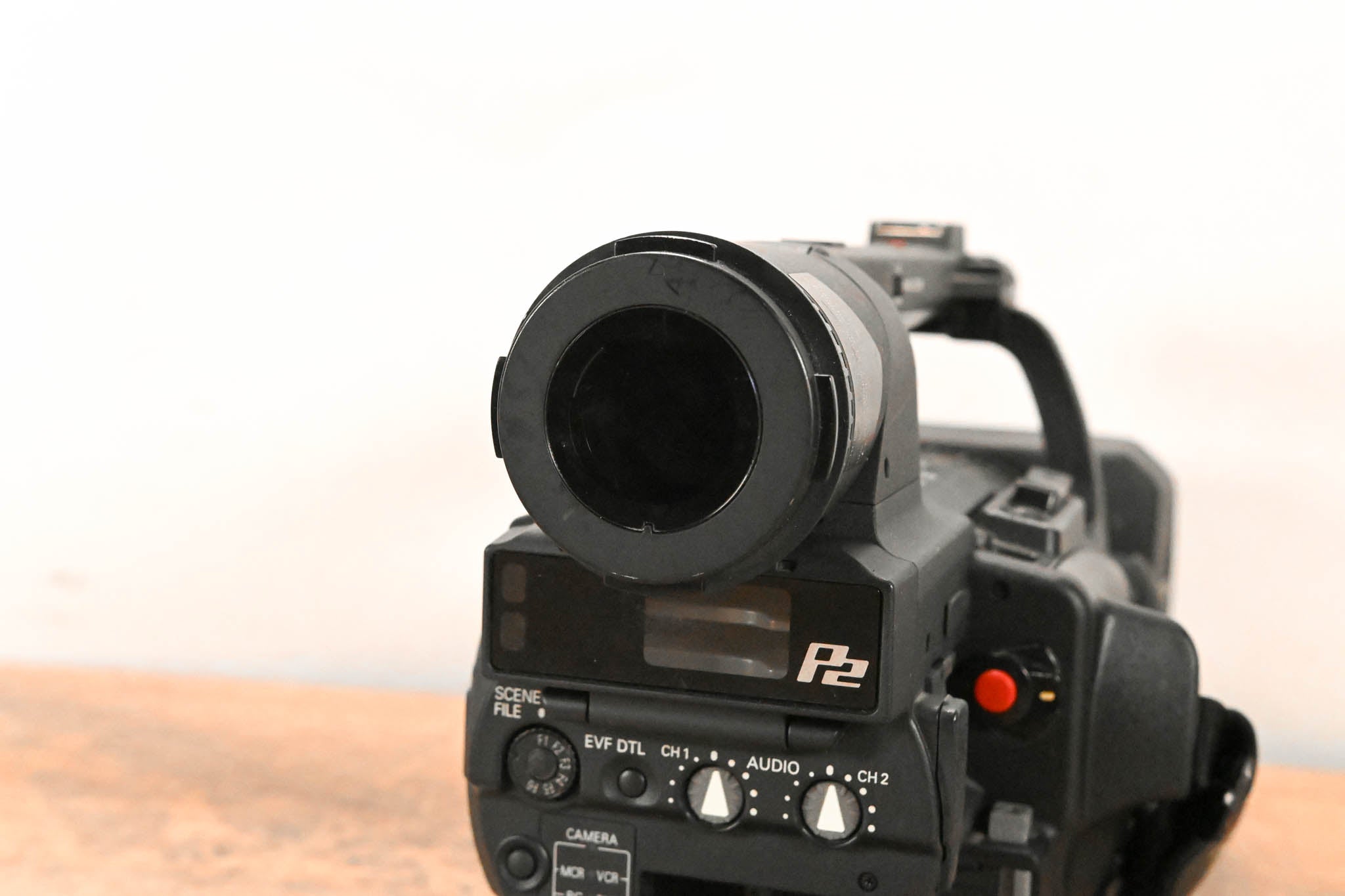 Panasonic AG-HVX200 3-CCD P2/DVCPRO HD Camcorder