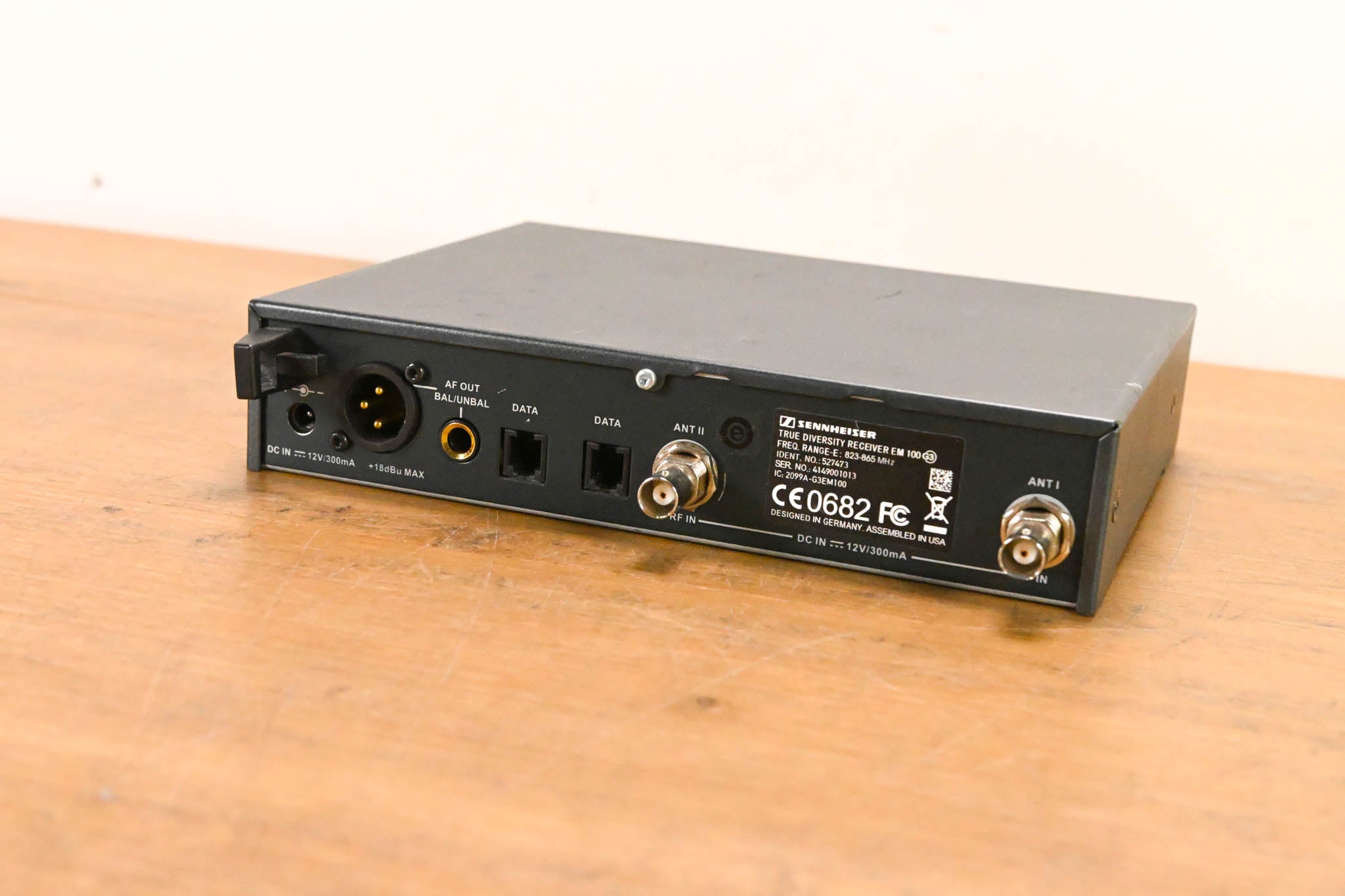 Sennheiser EM 100 G3 Wireless Receiver - 823-865 MHz (NO POWER SUPPLY)